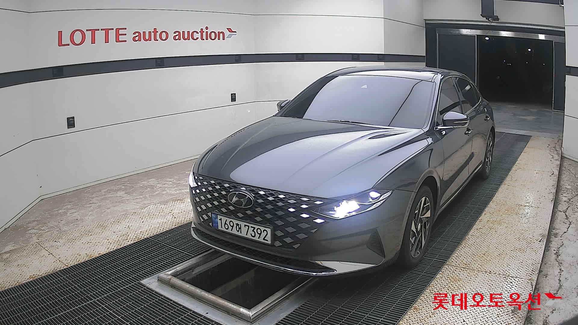 2022 - hyundai grandeur