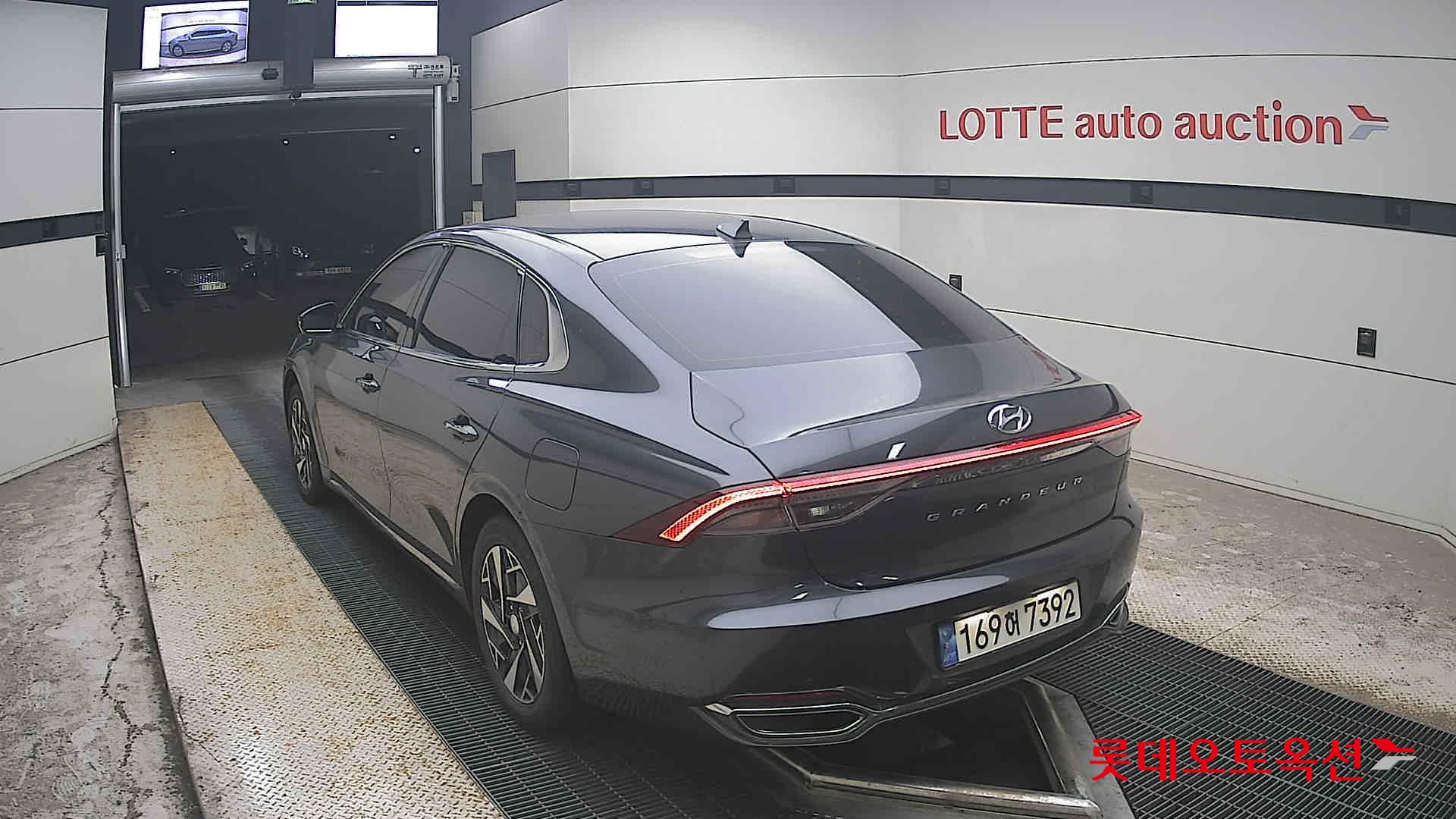 2022 - hyundai grandeur