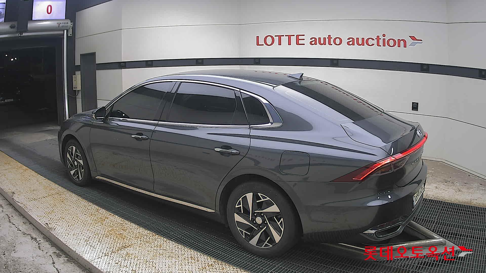 2022 - hyundai grandeur
