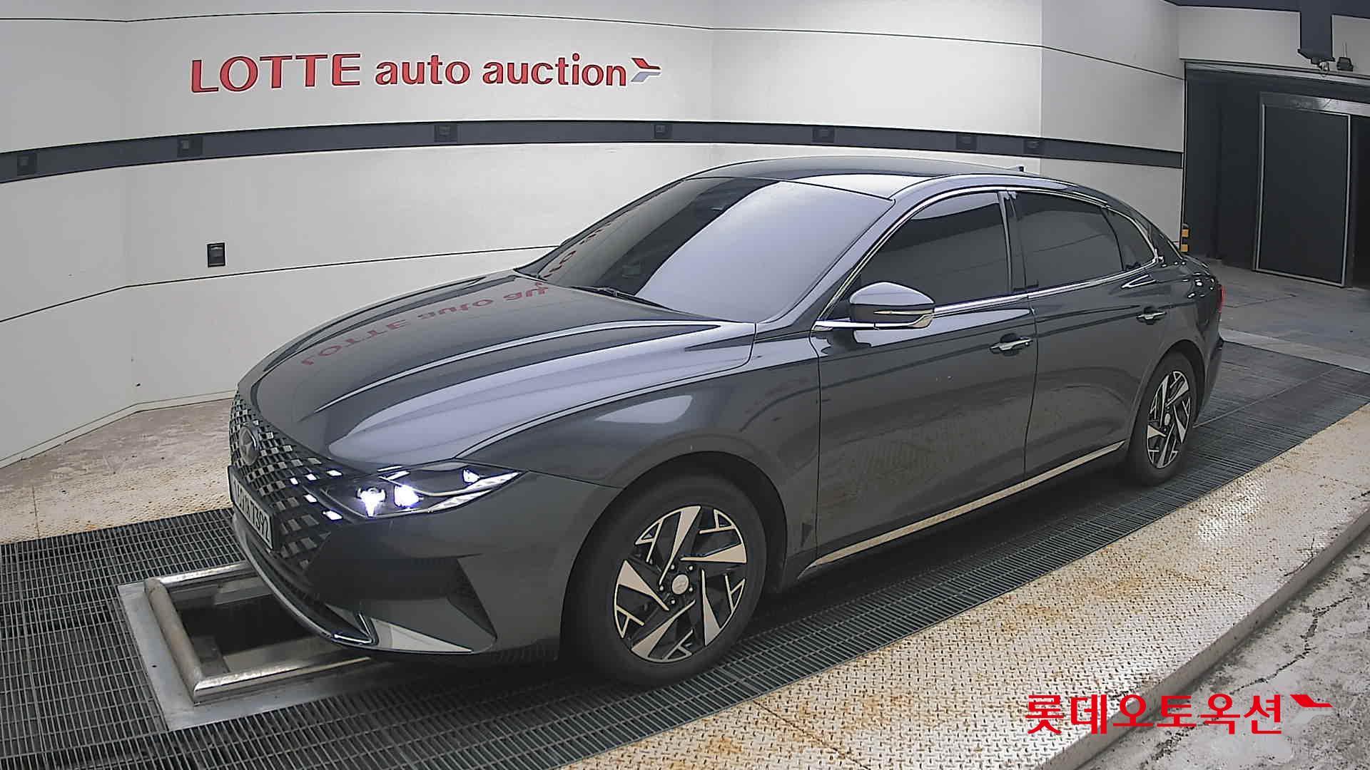 2022 - hyundai grandeur