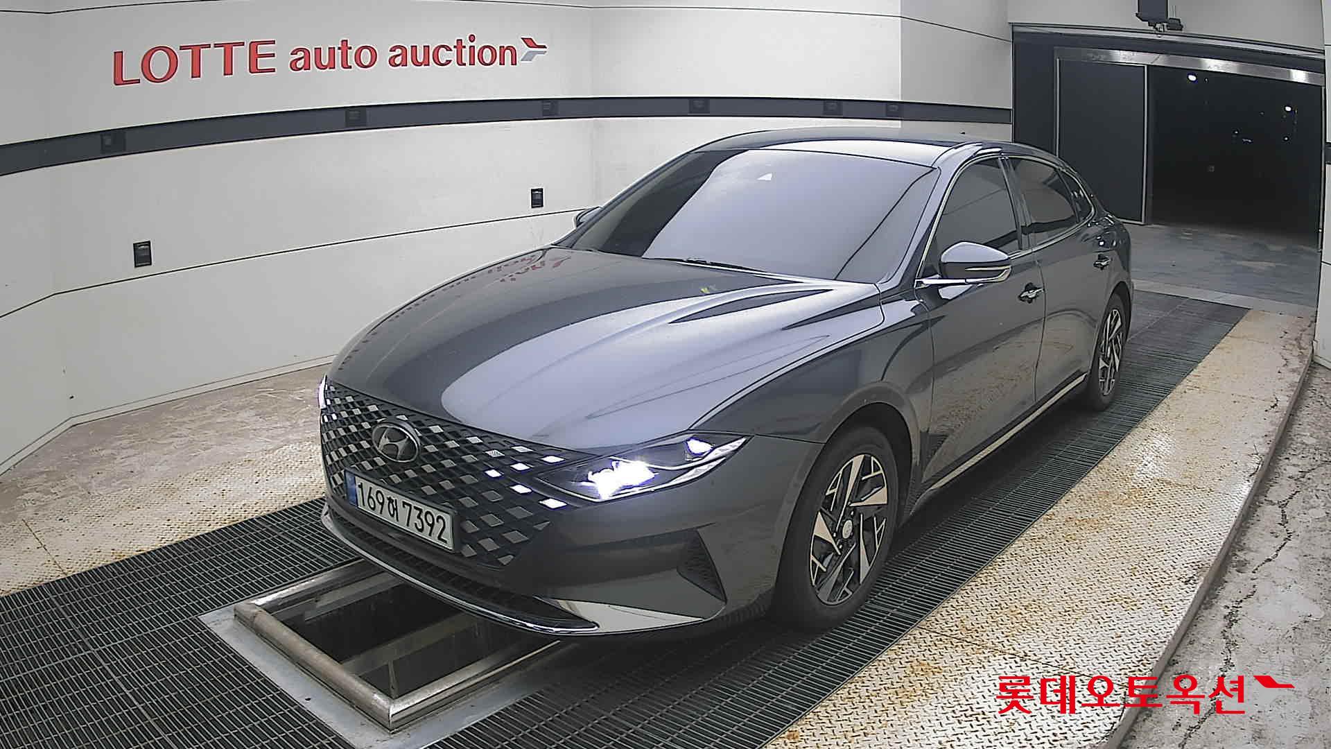 2022 - hyundai grandeur