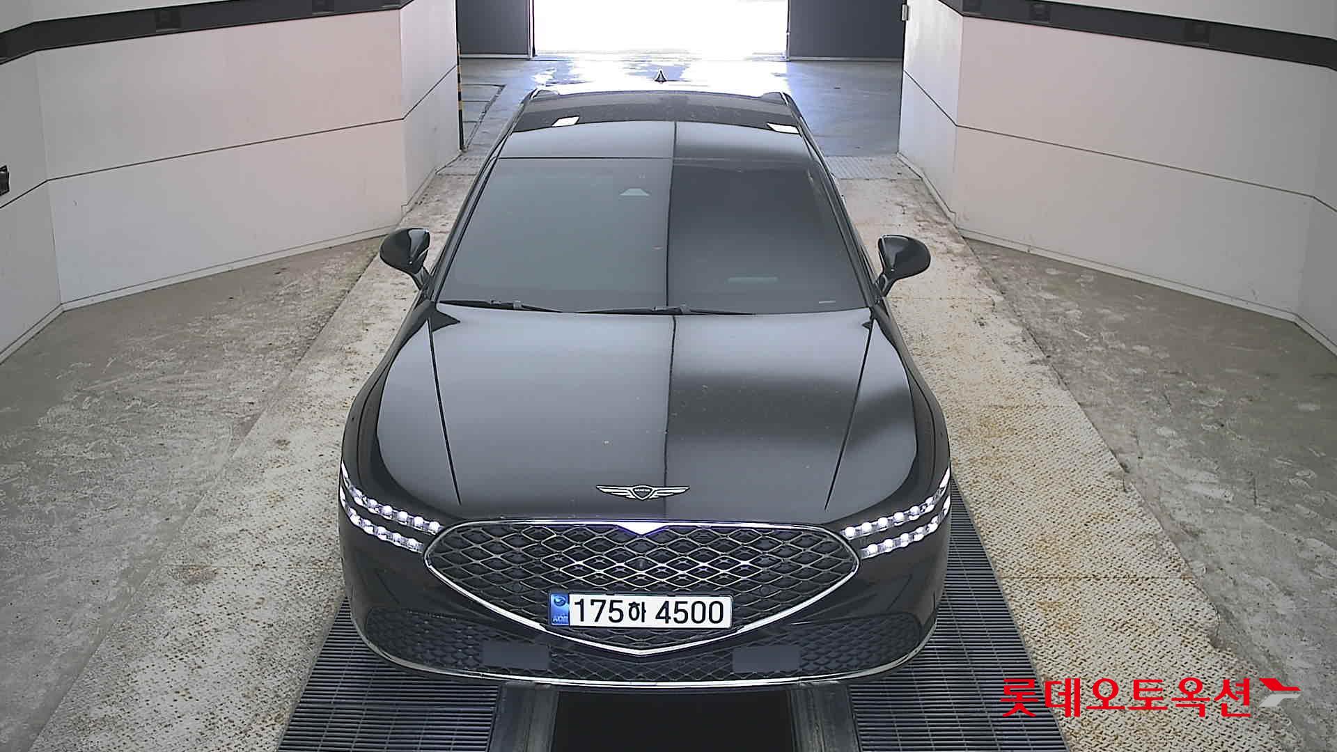 جينيسيس G90