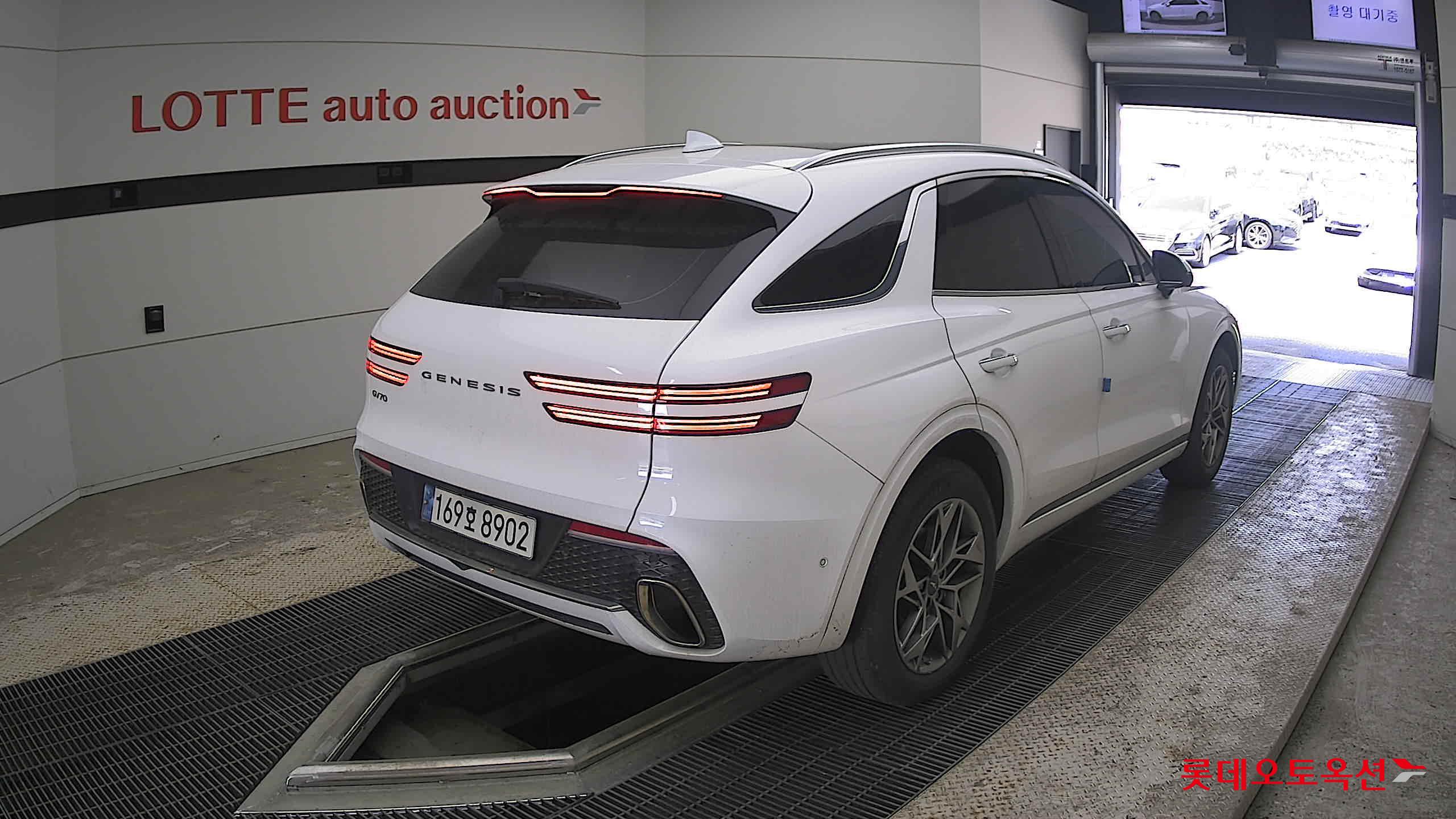 Genesis GV70 - 5