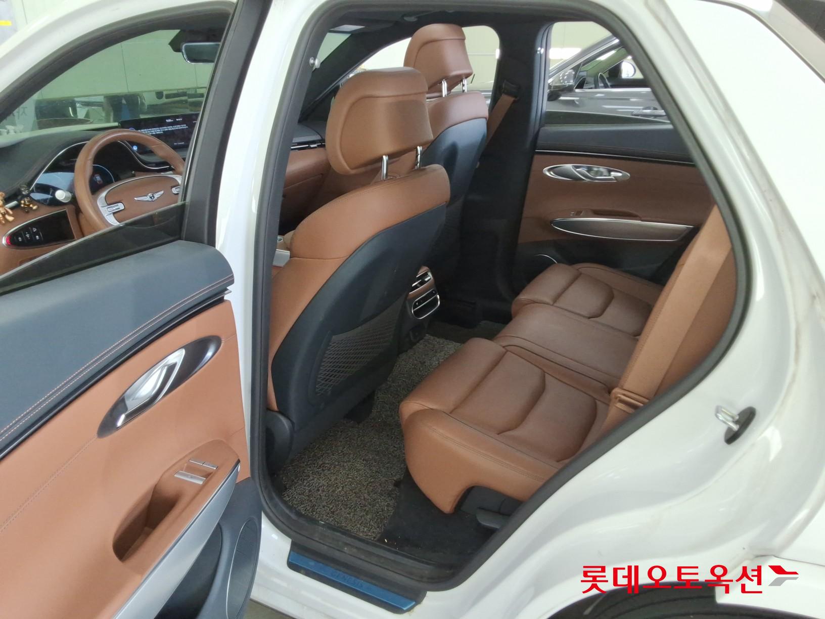 Genesis GV70 - 37