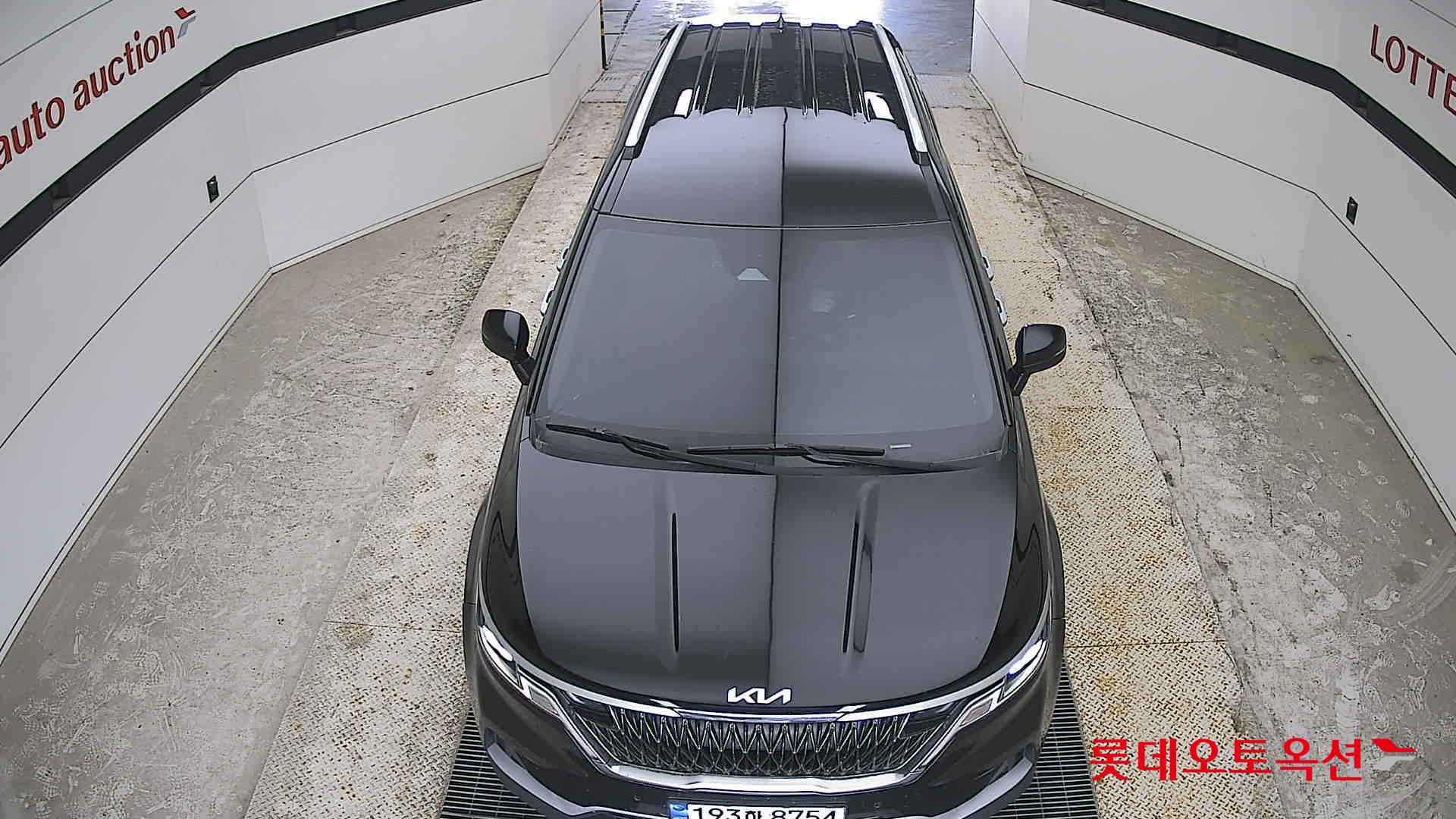 Kia Carnival - 7