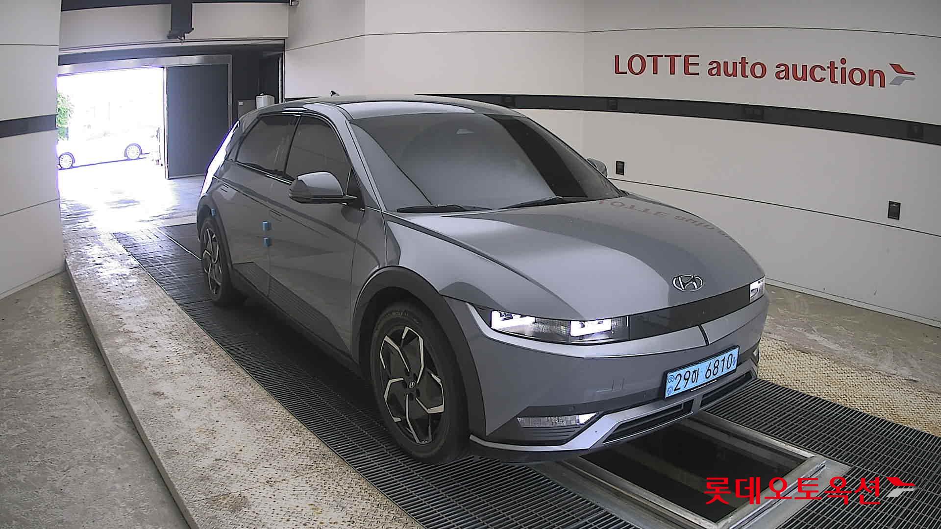 Hyundai Ioniq 5 - 6