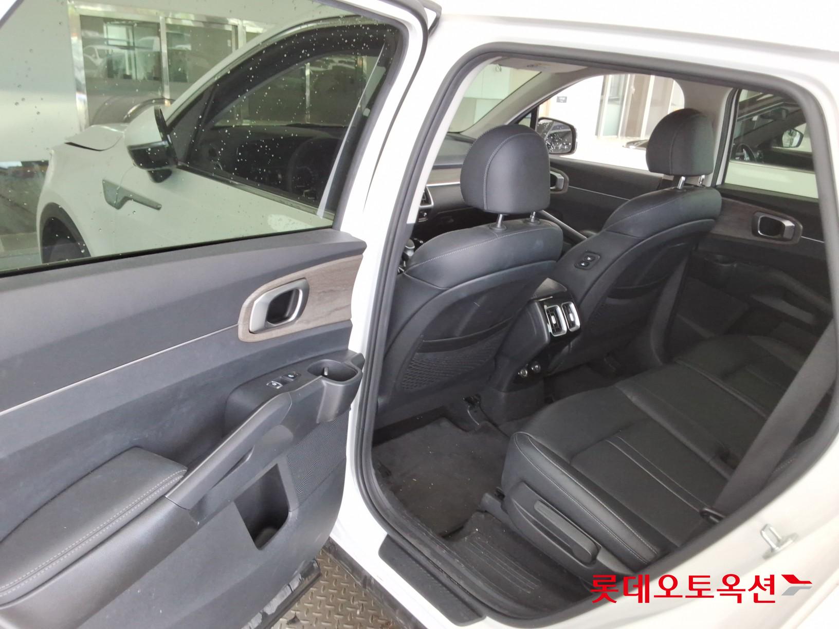 2023 - kia sorento