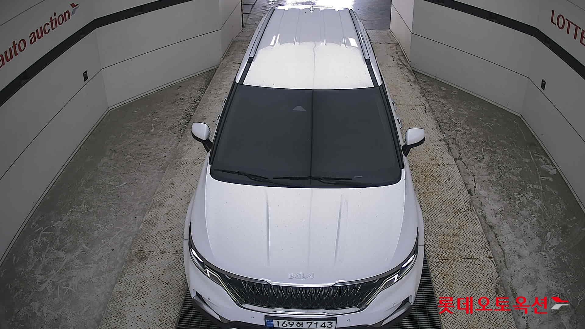 2023 - kia carnival
