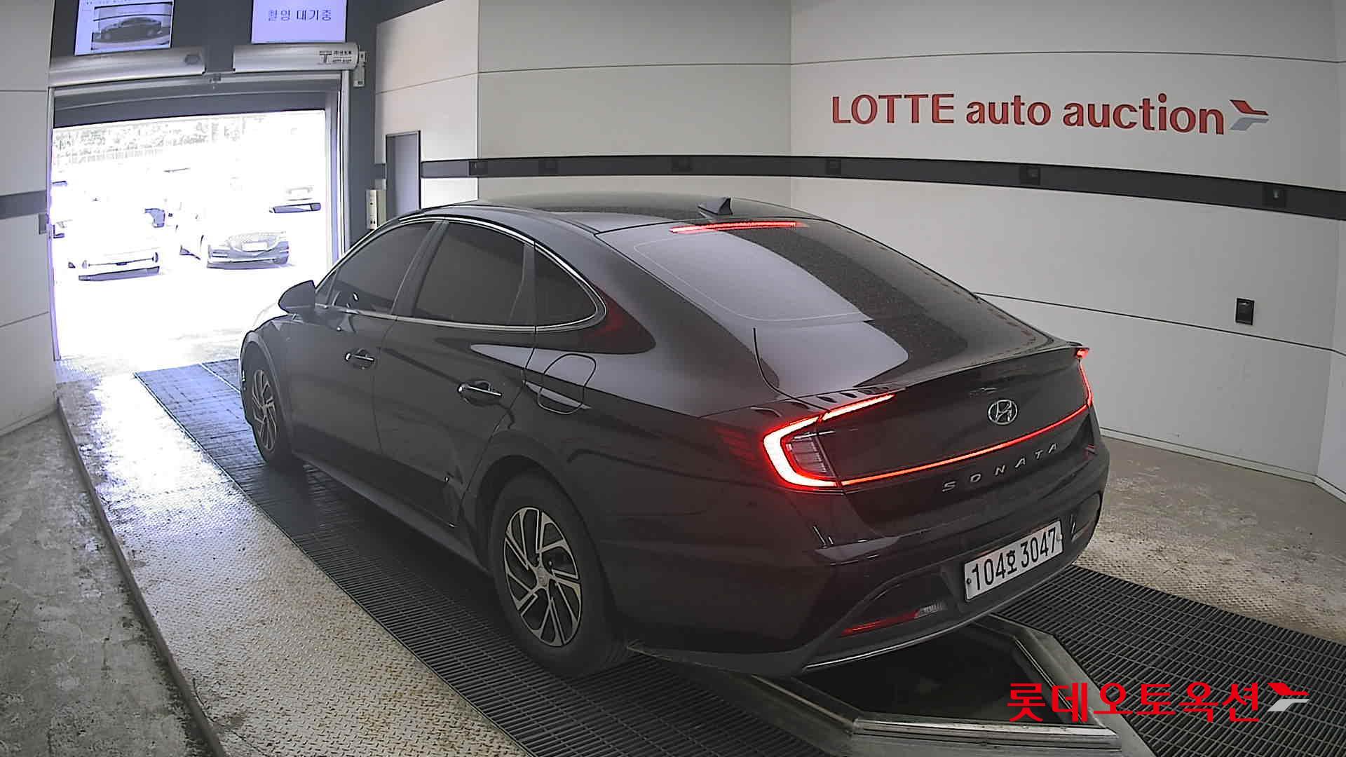 Hyundai Sonata 2021 - Image 4