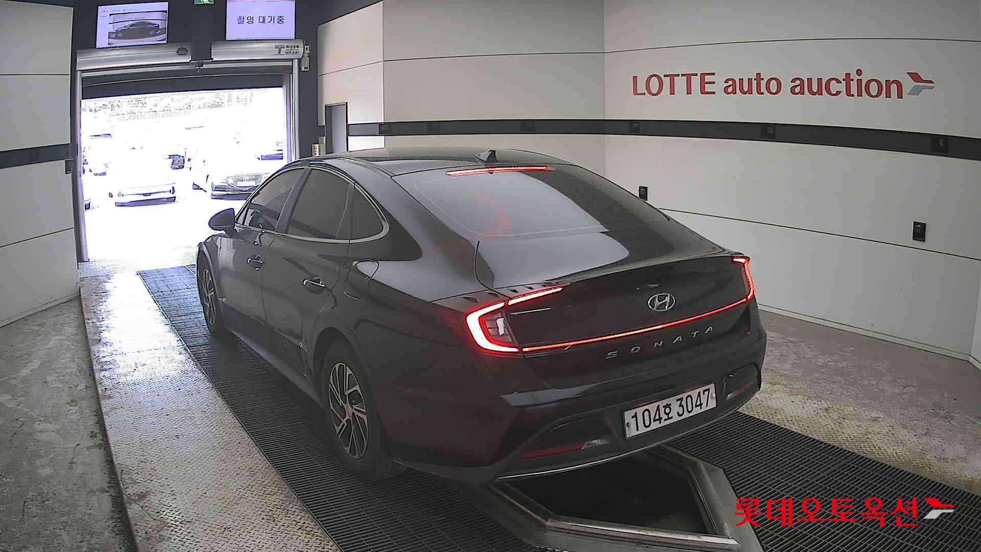Hyundai Sonata 2021 - Image 16