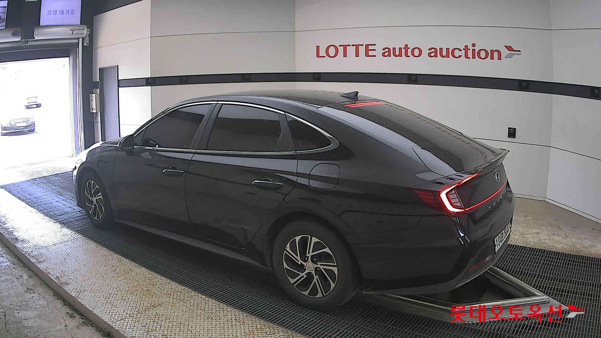 Hyundai Sonata 2021 - Image 15