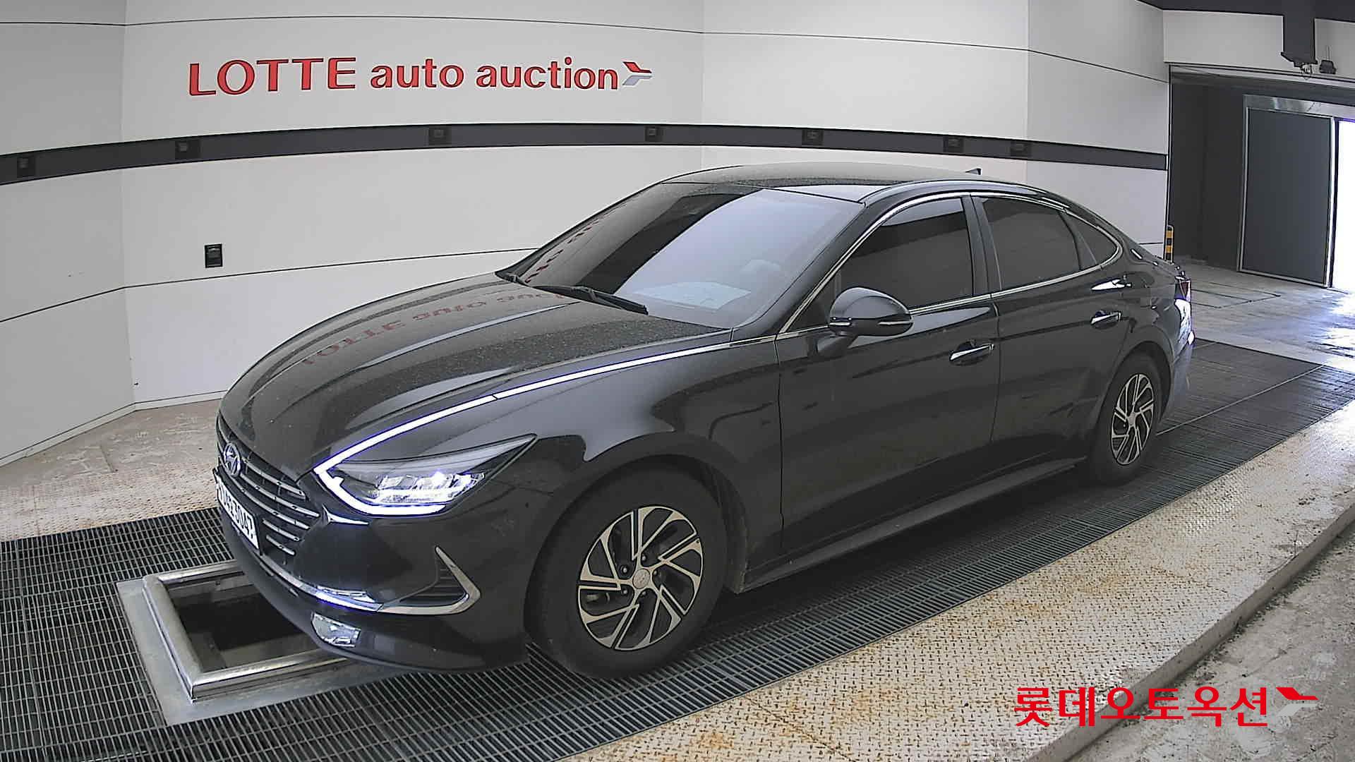 Hyundai Sonata 2021 - Image 11