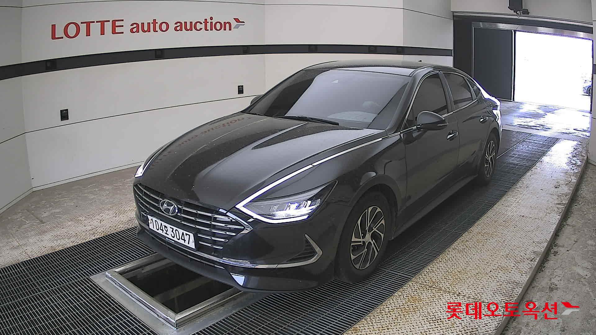 Hyundai Sonata 2021 - Image 3