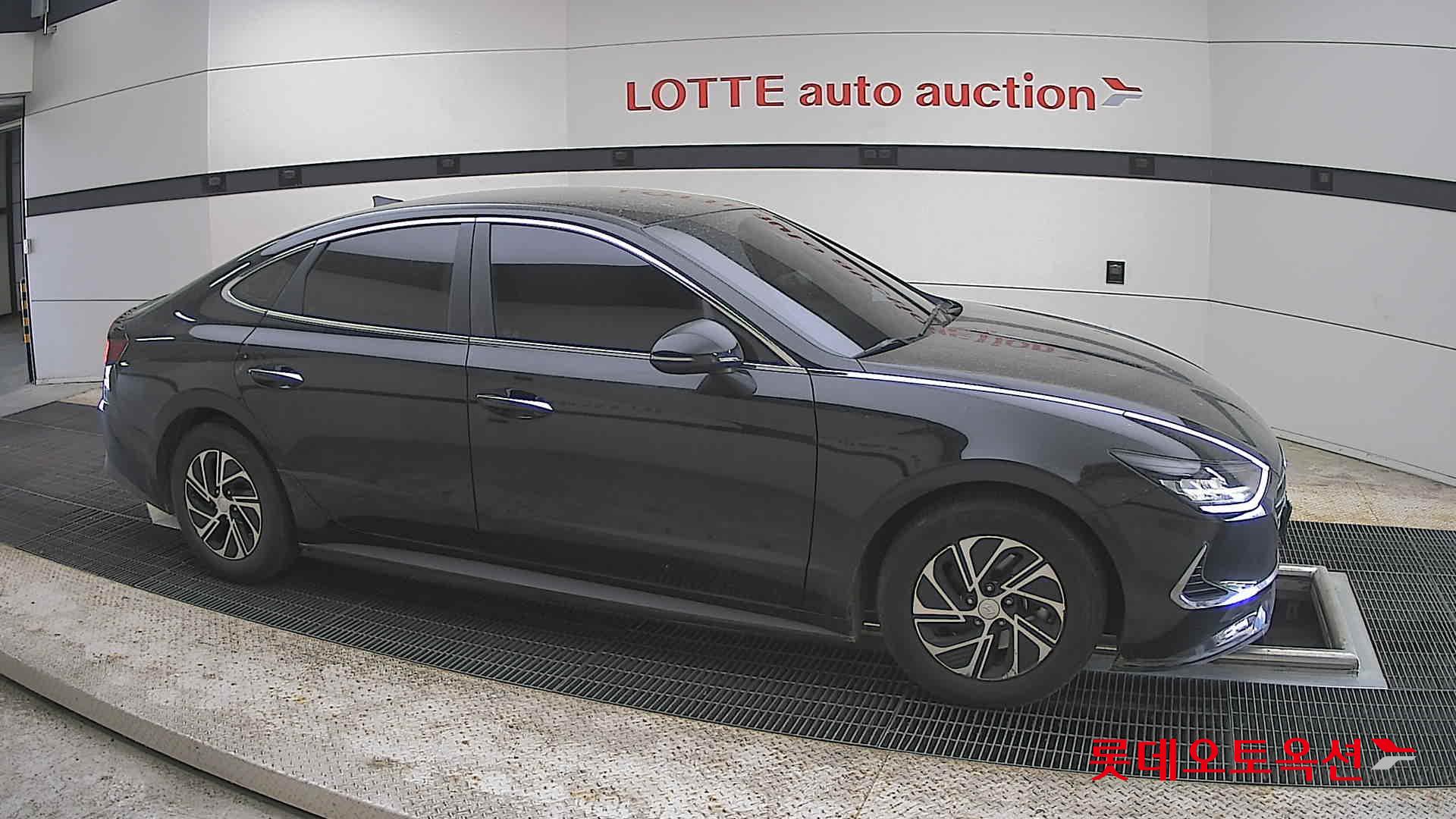 Hyundai Sonata 2021 - Image 22