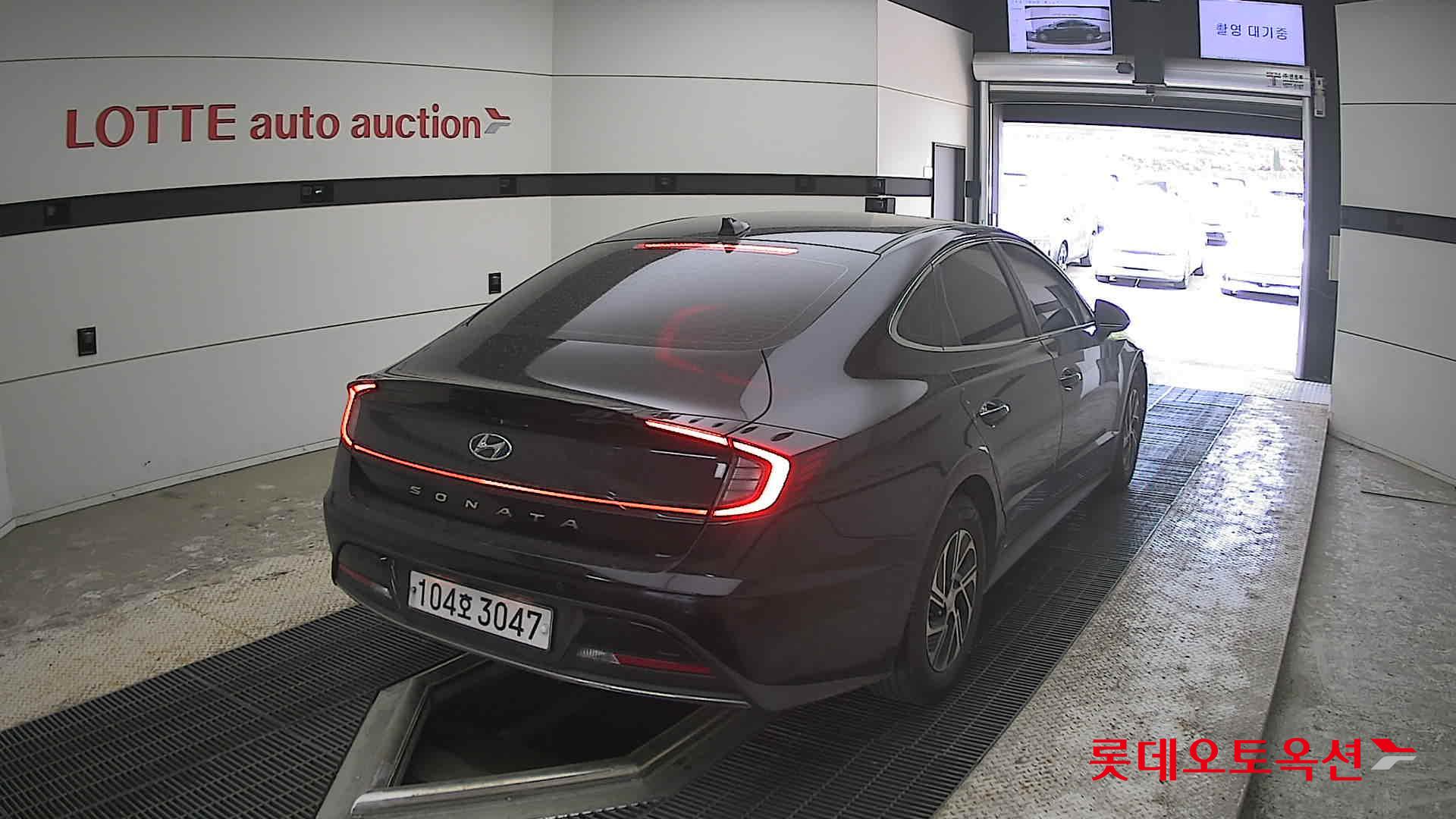 Hyundai Sonata 2021 - Image 18