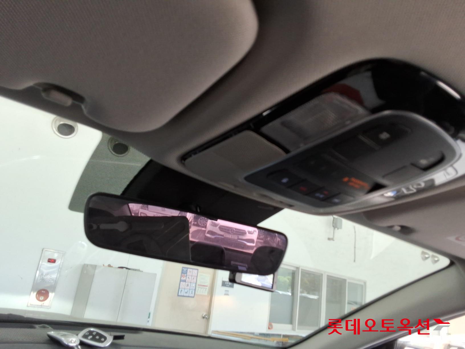 Hyundai Sonata 2021 - Image 34