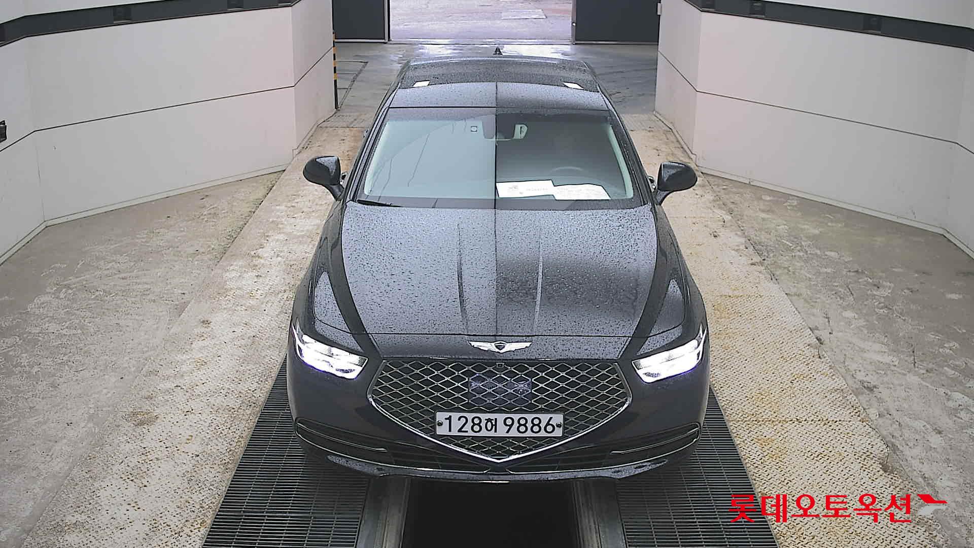 جينيسيس G90