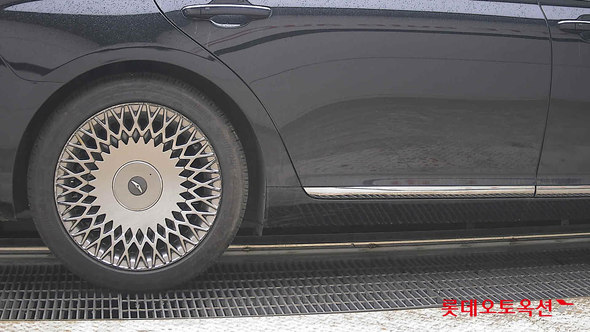 제네시스 G90 - 28