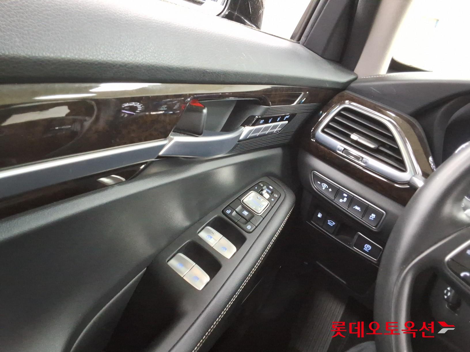 제네시스 G90 - 29