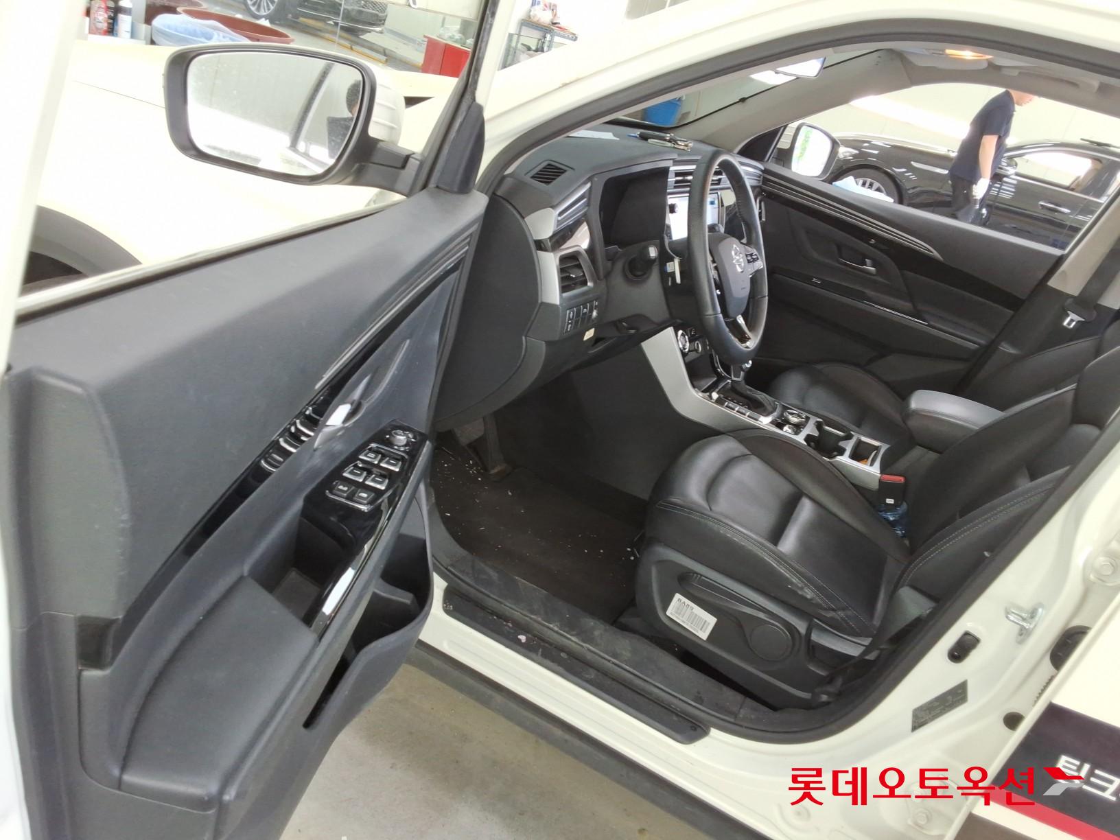 쌍용자동차 뉴코란도 - 36