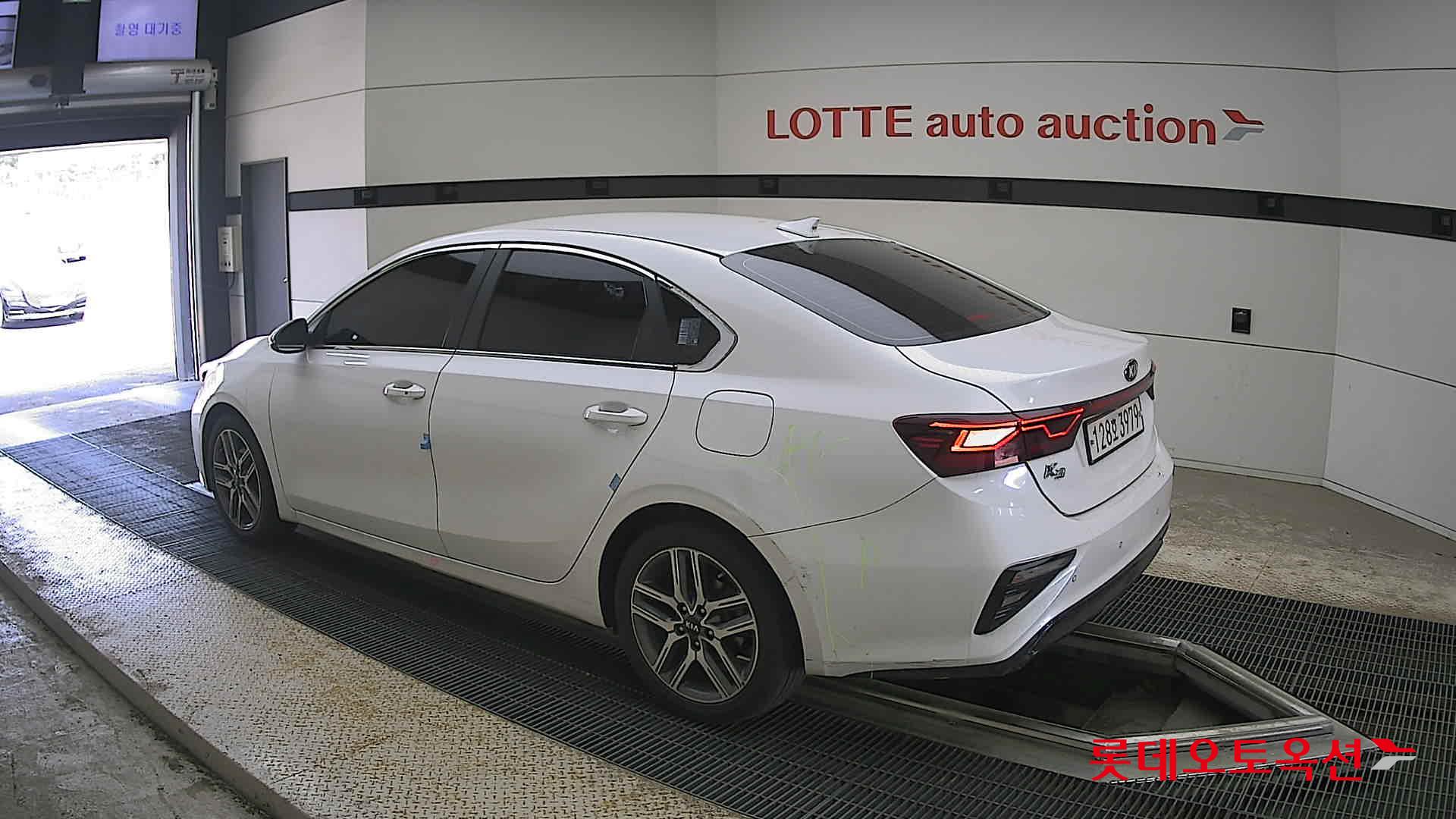 Kia K3 - 15