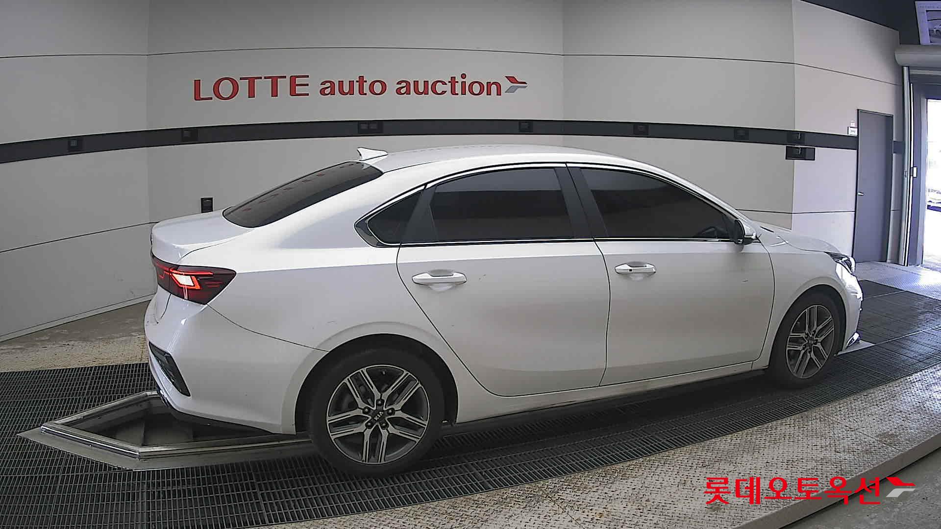 Kia K3 - 20