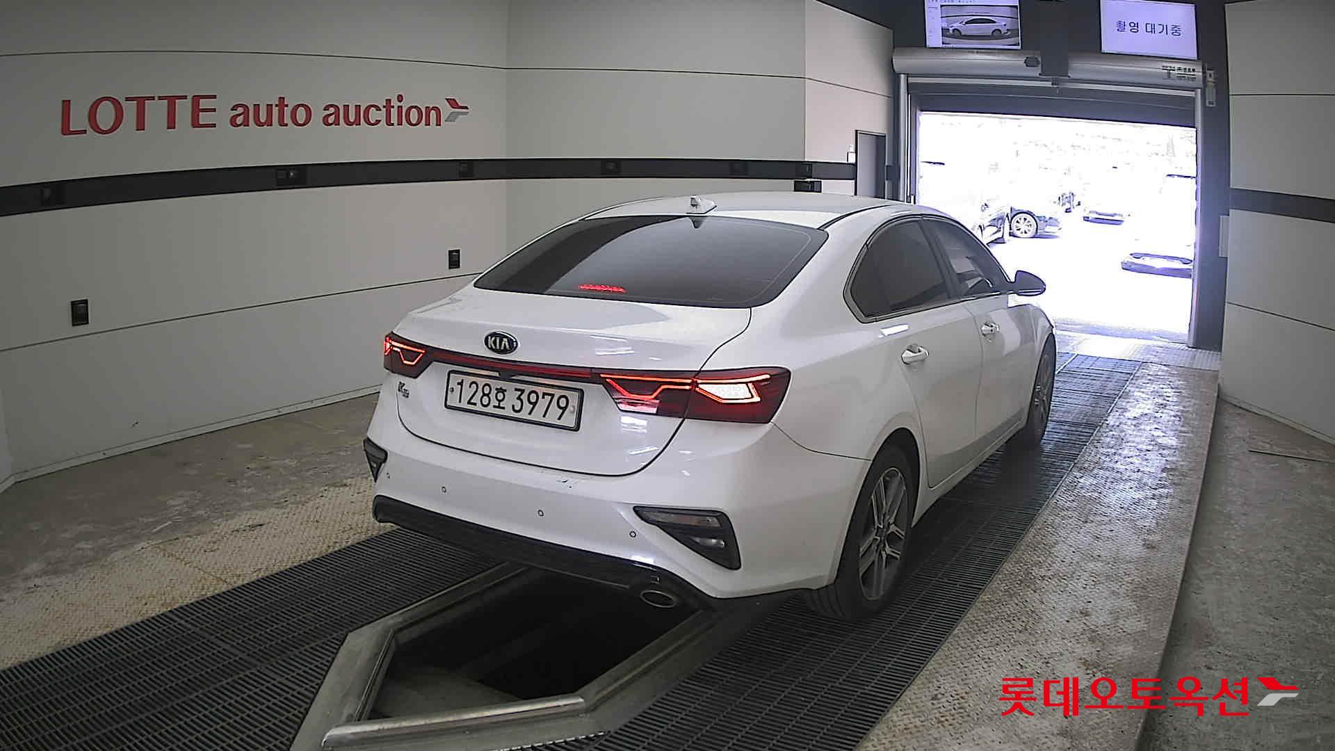 Kia K3 - 18