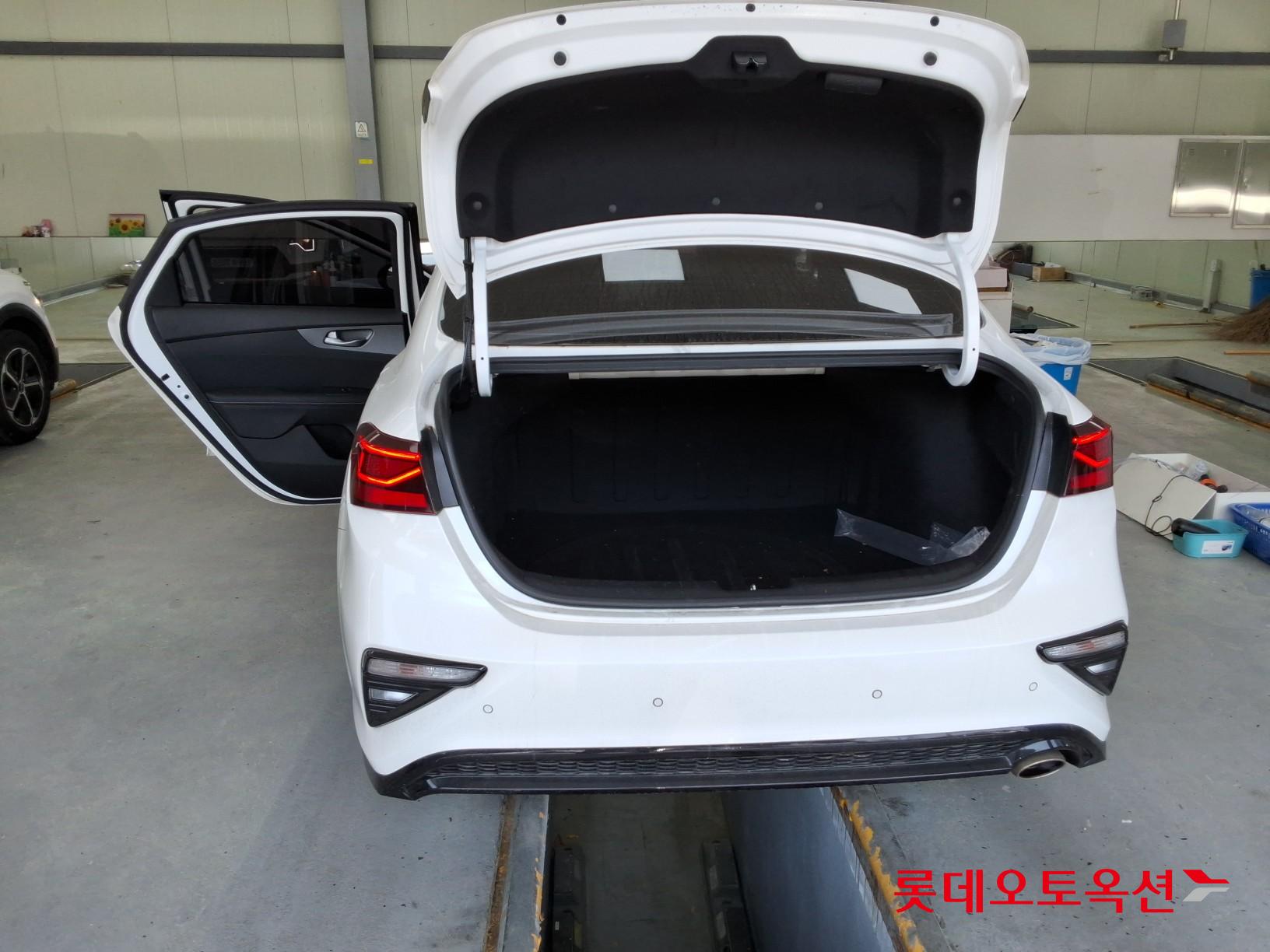 Kia K3 - 9