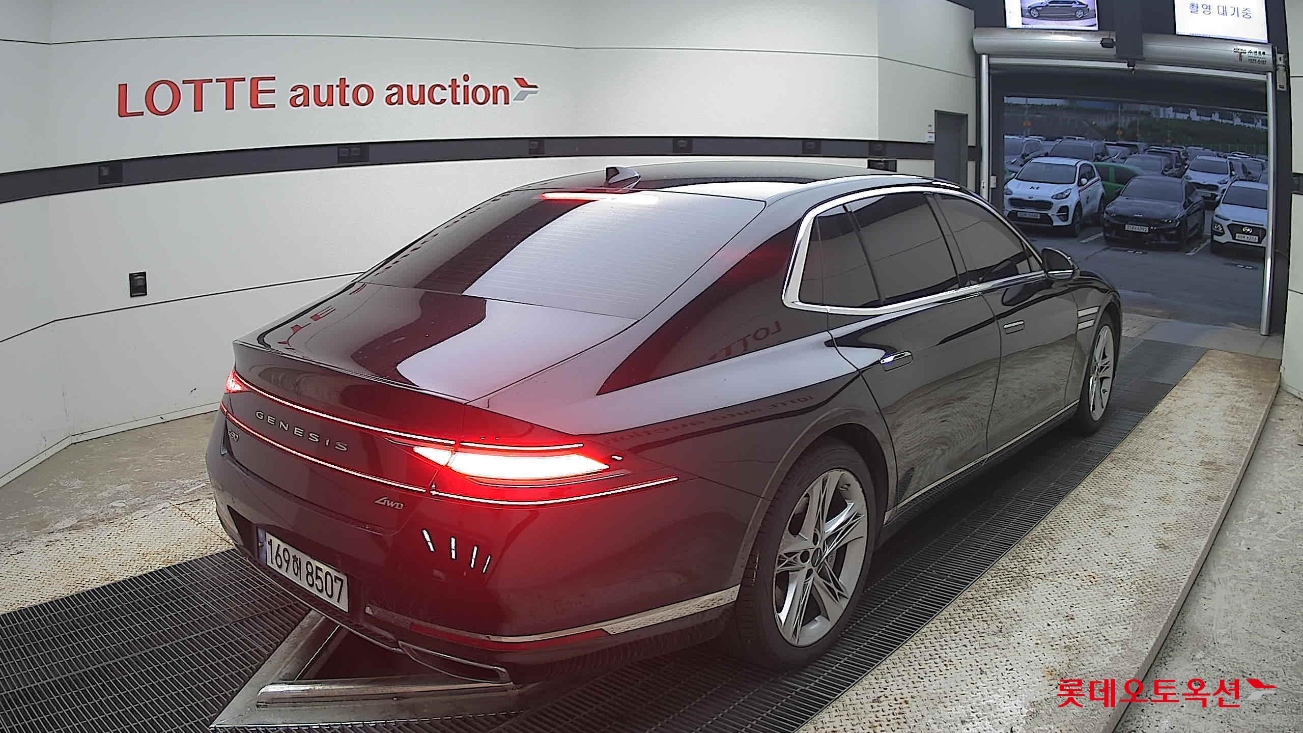 2022 - genesis g90