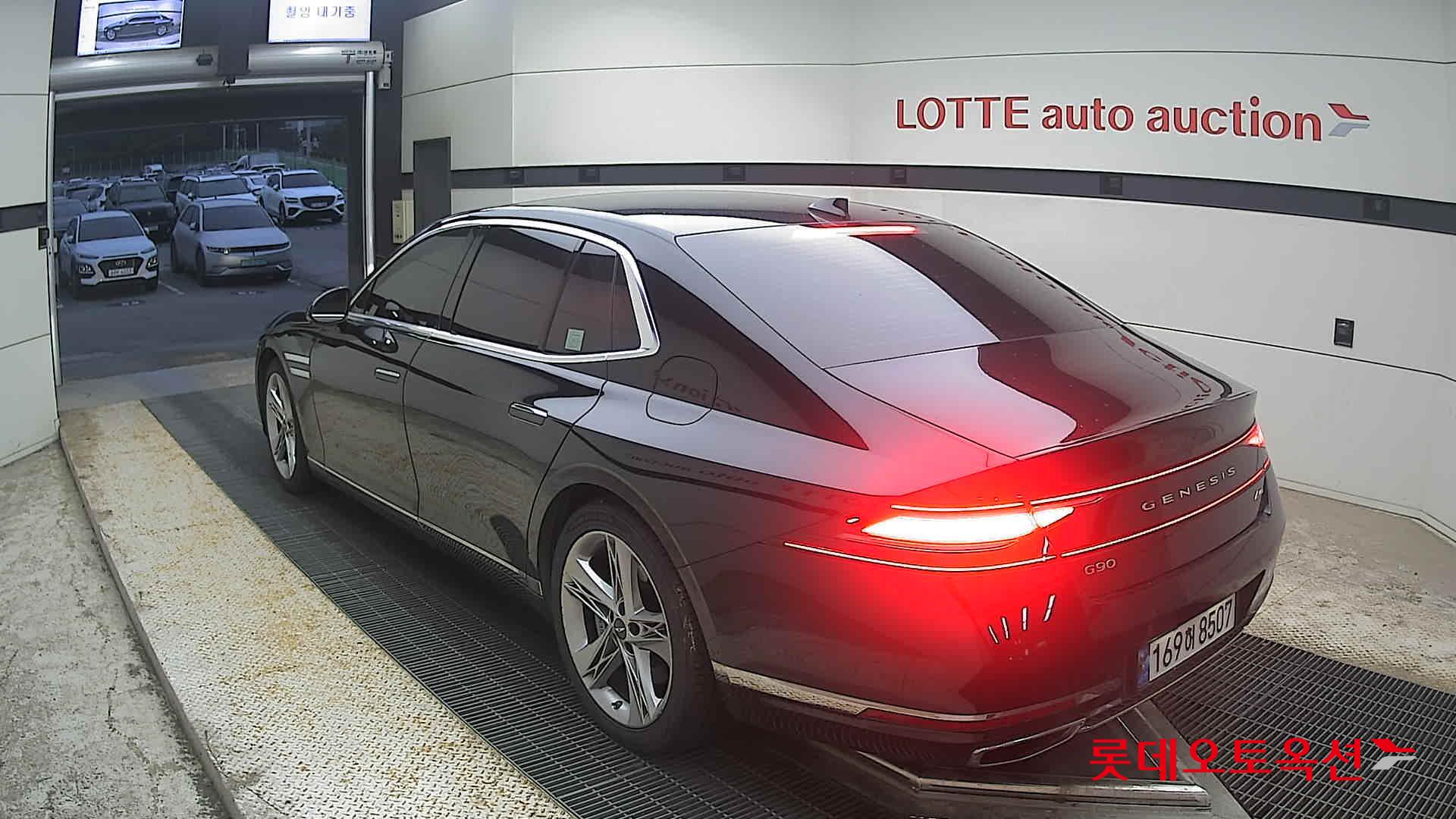 2022 - genesis g90