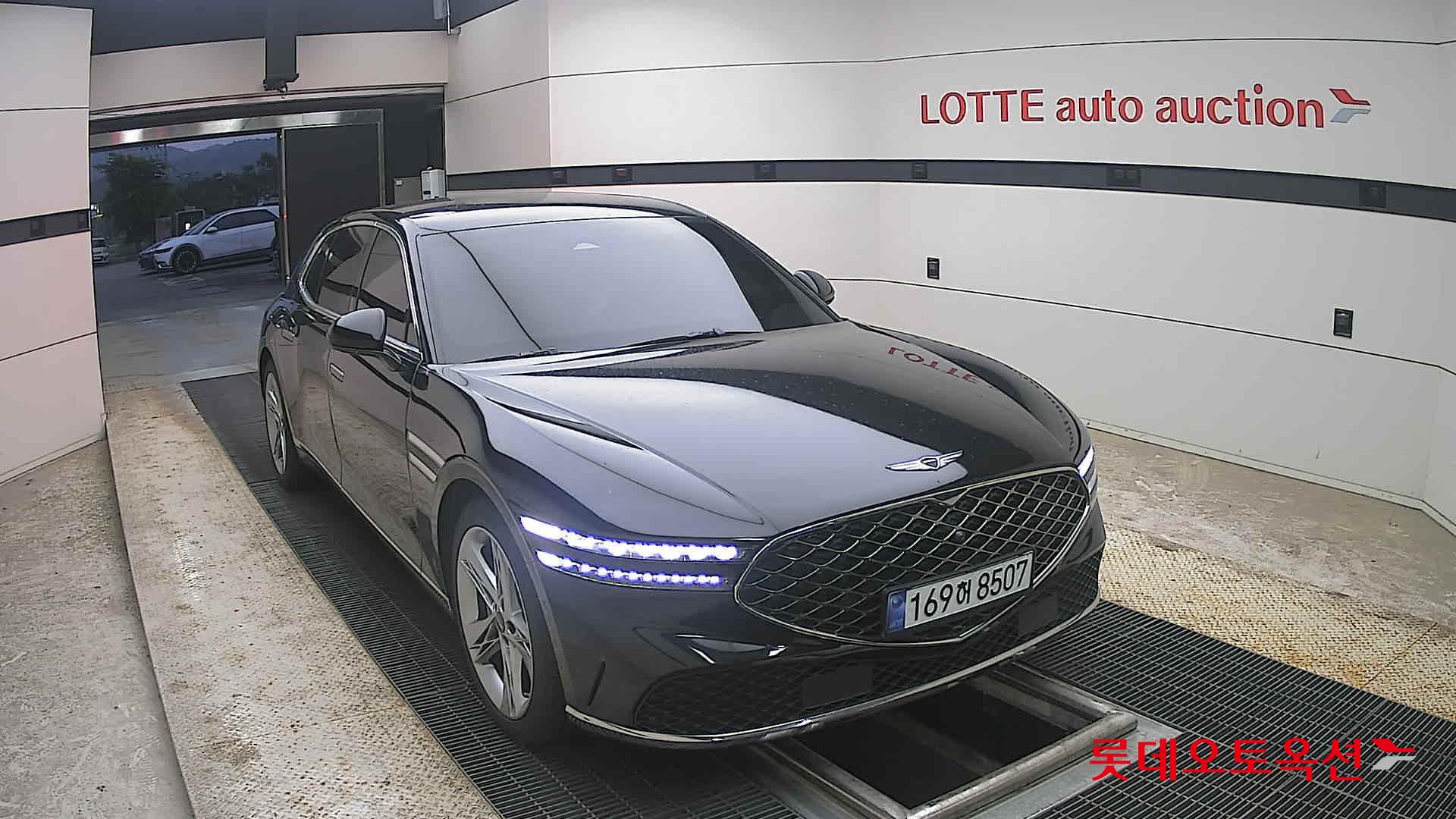 2022 - genesis g90