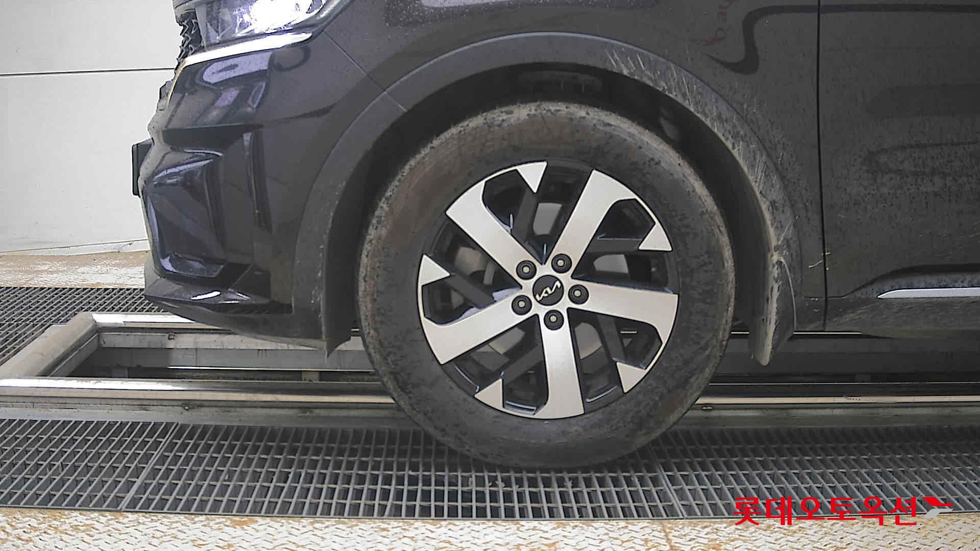 Kia Sorento - 25