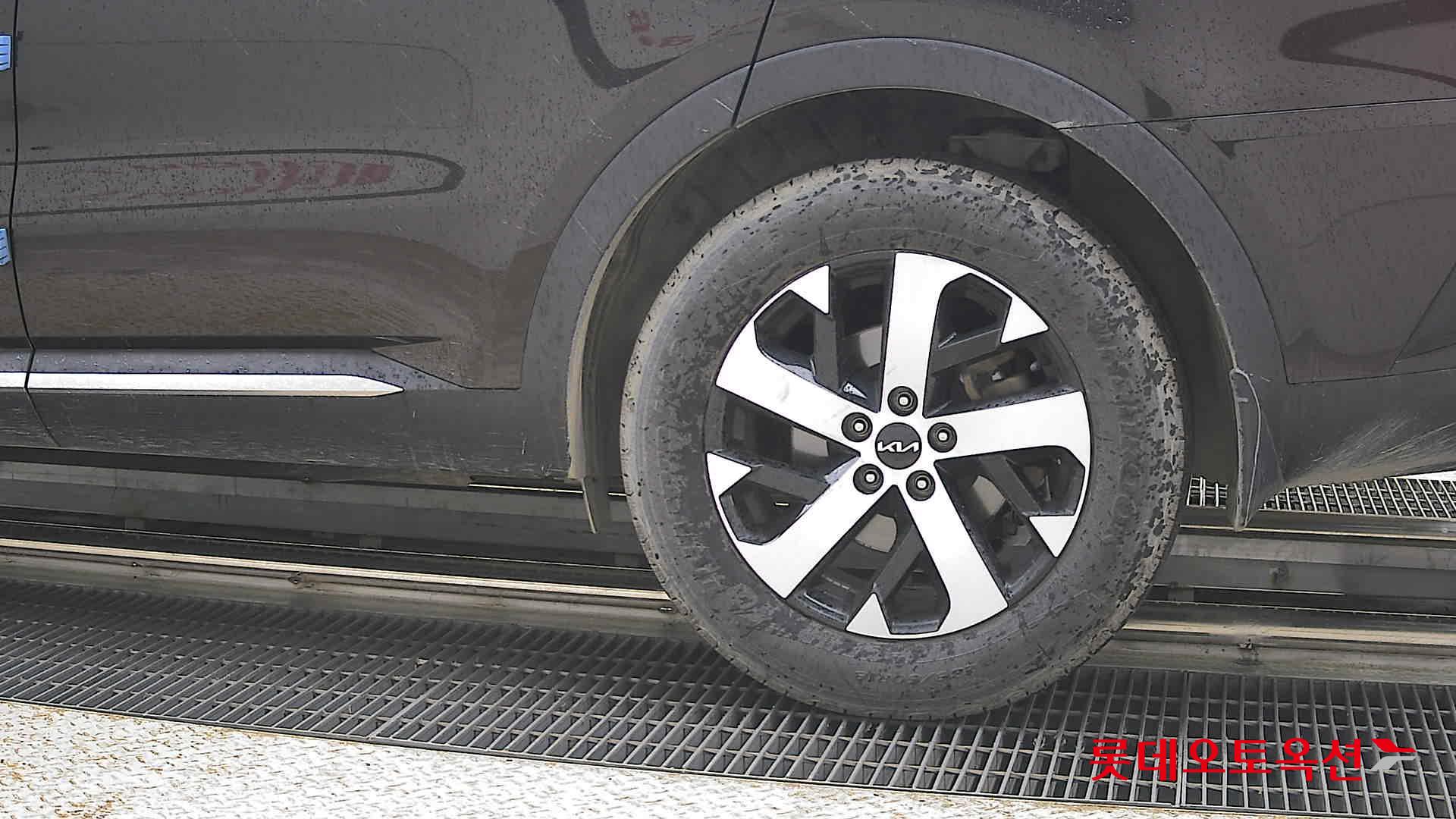 Kia Sorento - 26