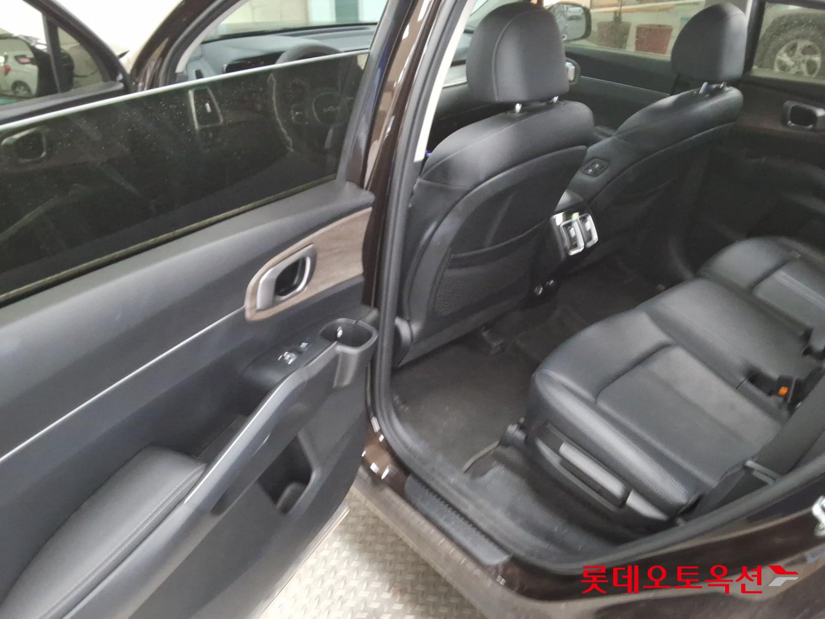 Kia Sorento - 38
