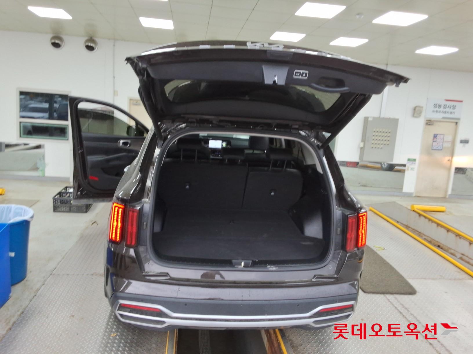 Kia Sorento - 9