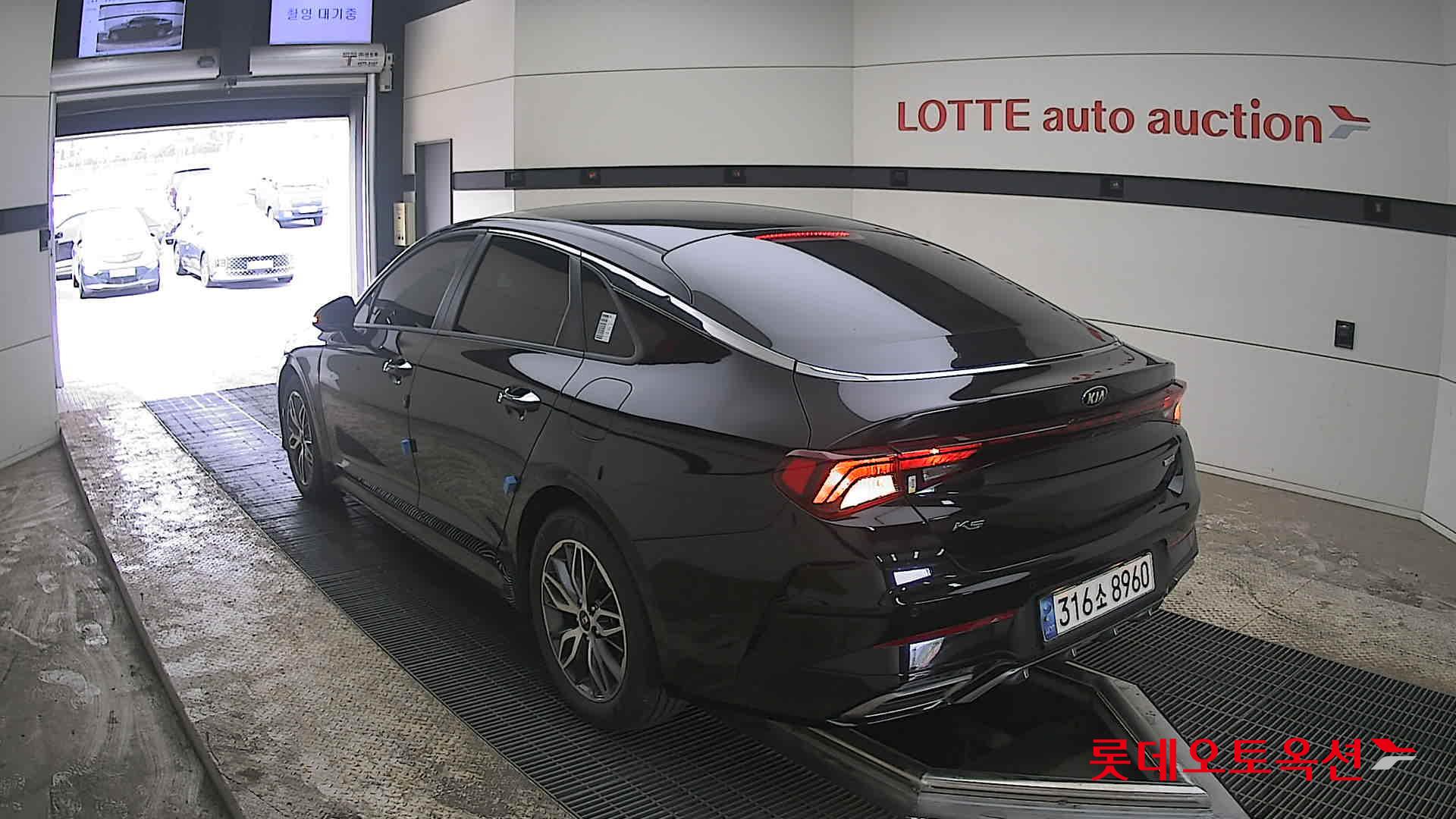 Kia K5 2021 Черный из Кореи, фото 6