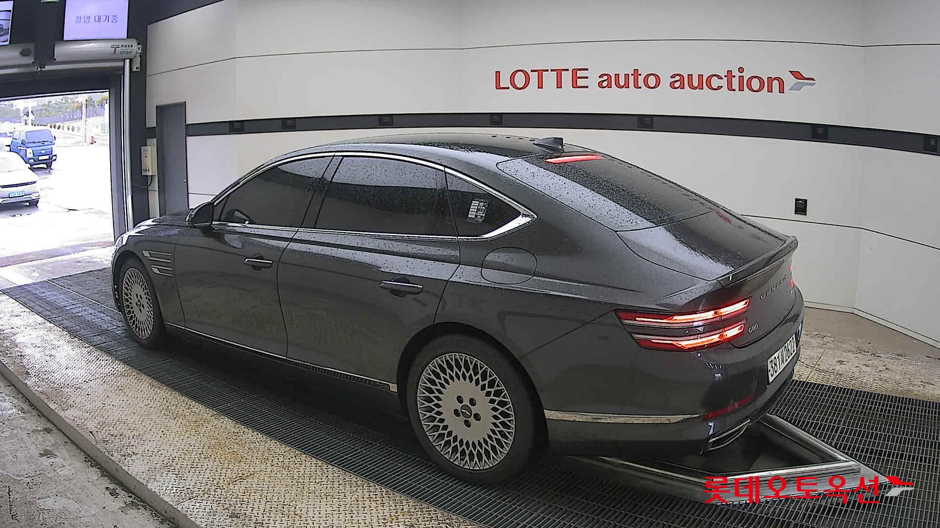 Genesis G80 - 15