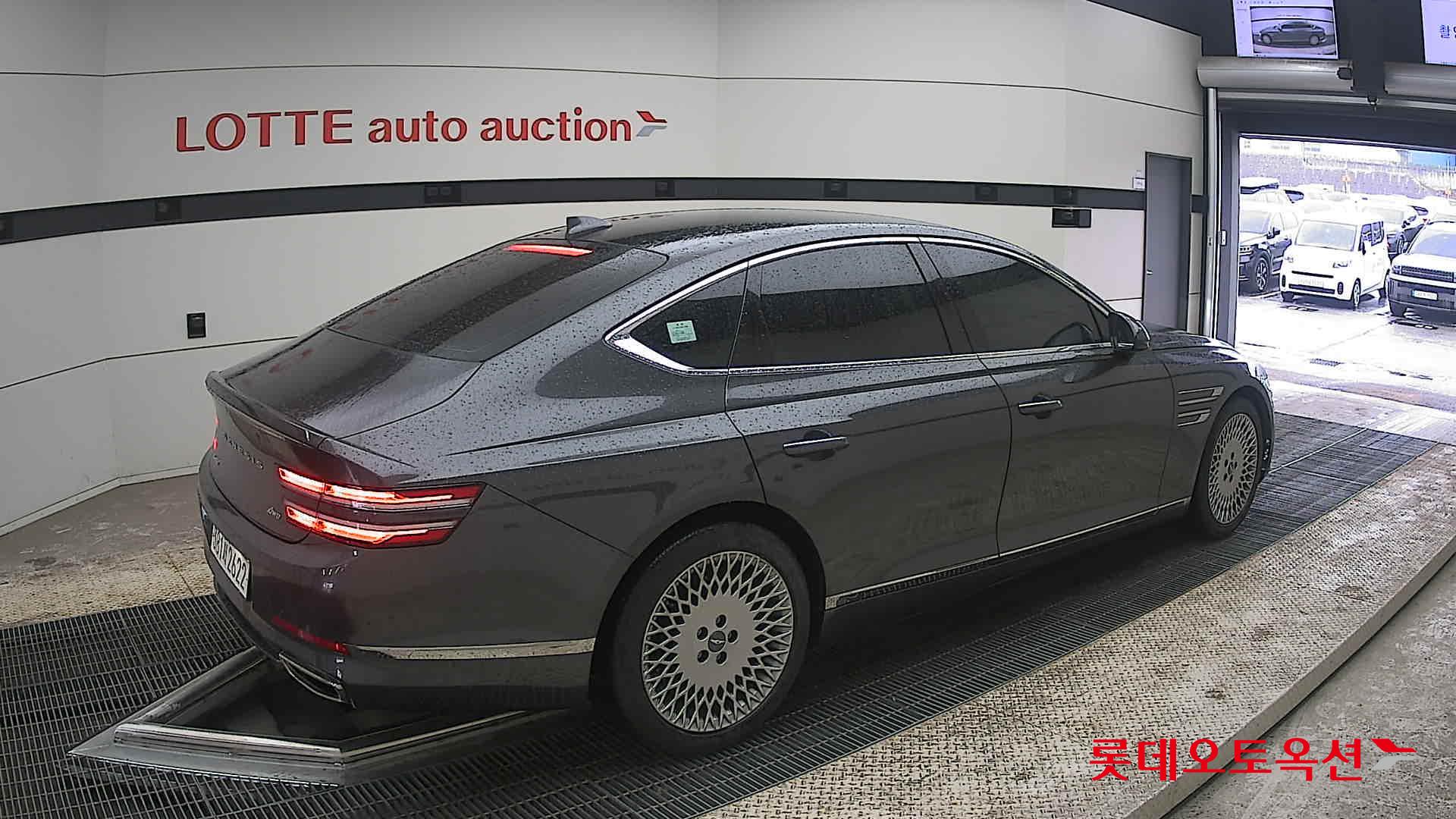 Genesis G80 - 19