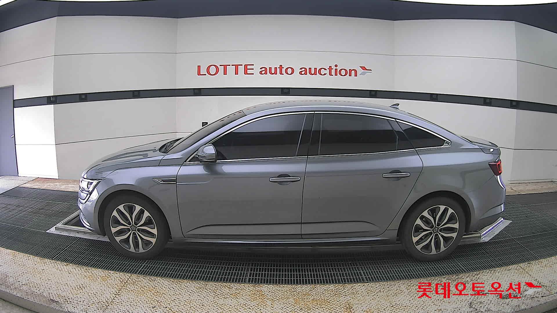 Renault Samsung SM6 2017 - Image 13