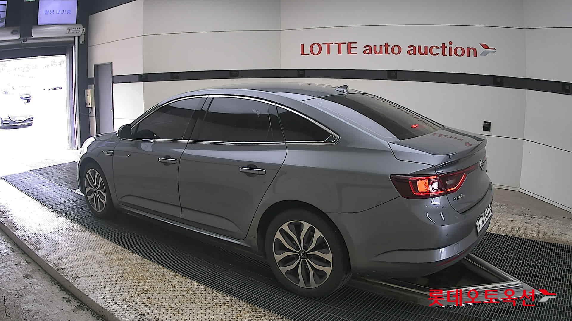 Renault Samsung SM6 2017 - Image 15