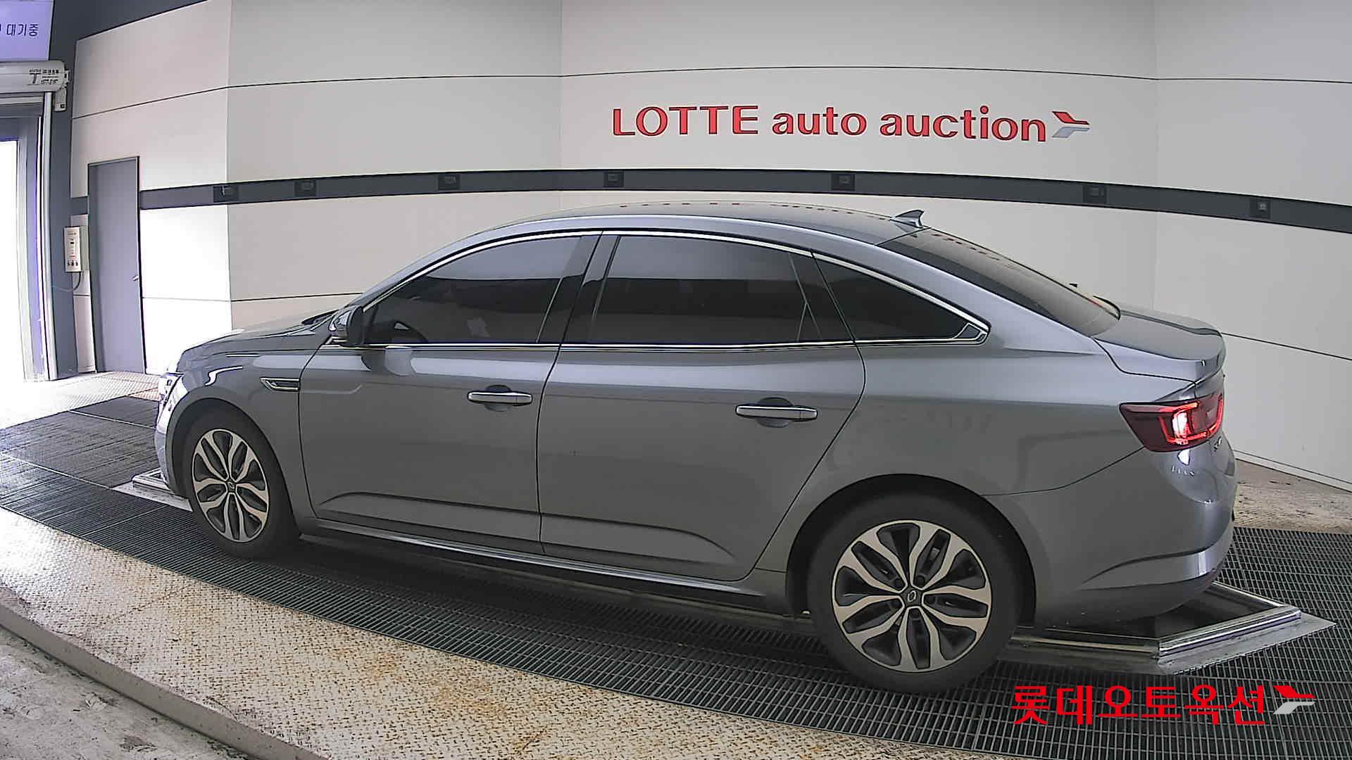 Renault Samsung SM6 2017 - Image 14