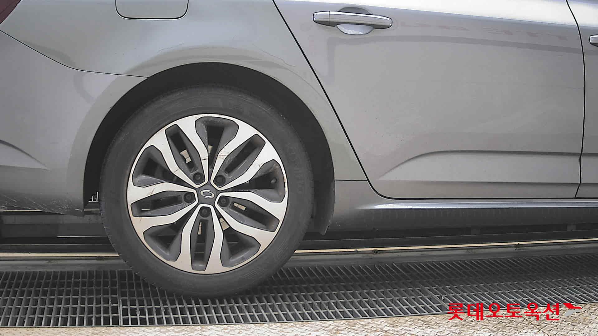 Renault Samsung SM6 2017 - Image 28