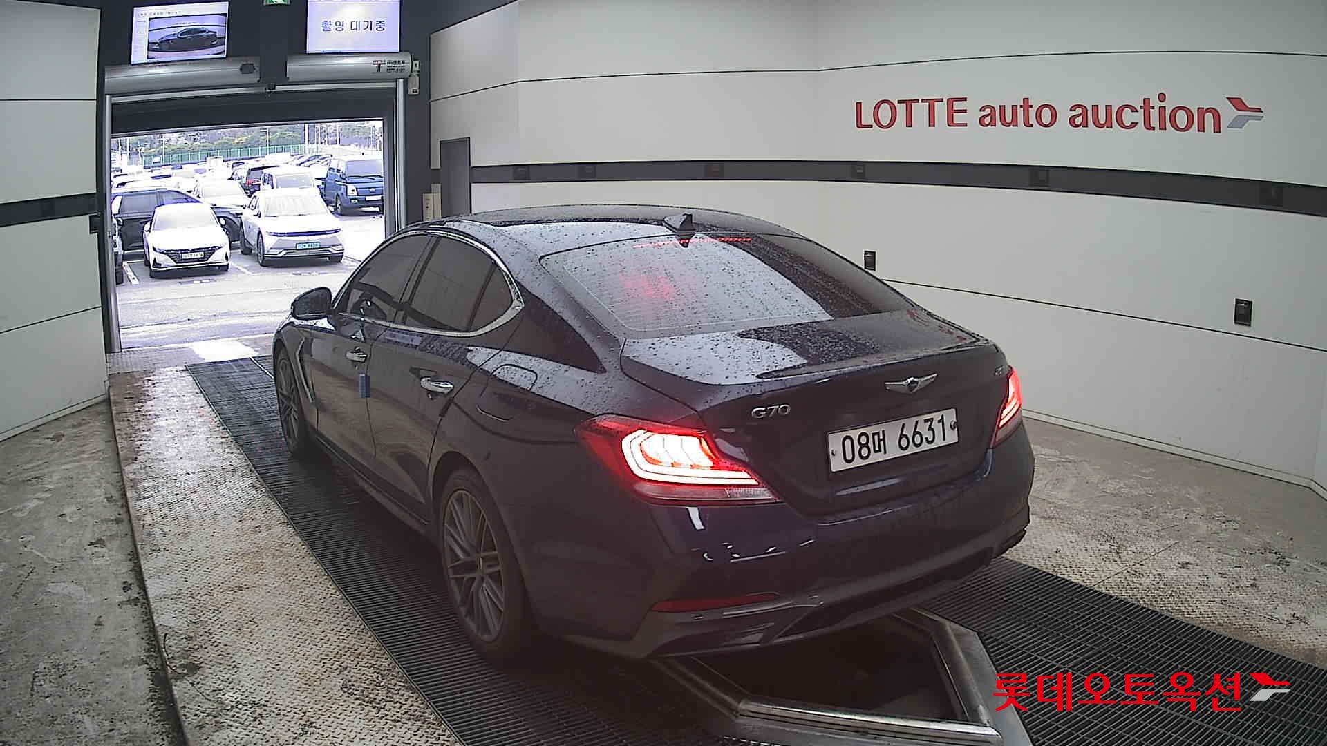 جينيسيس G70 - 16