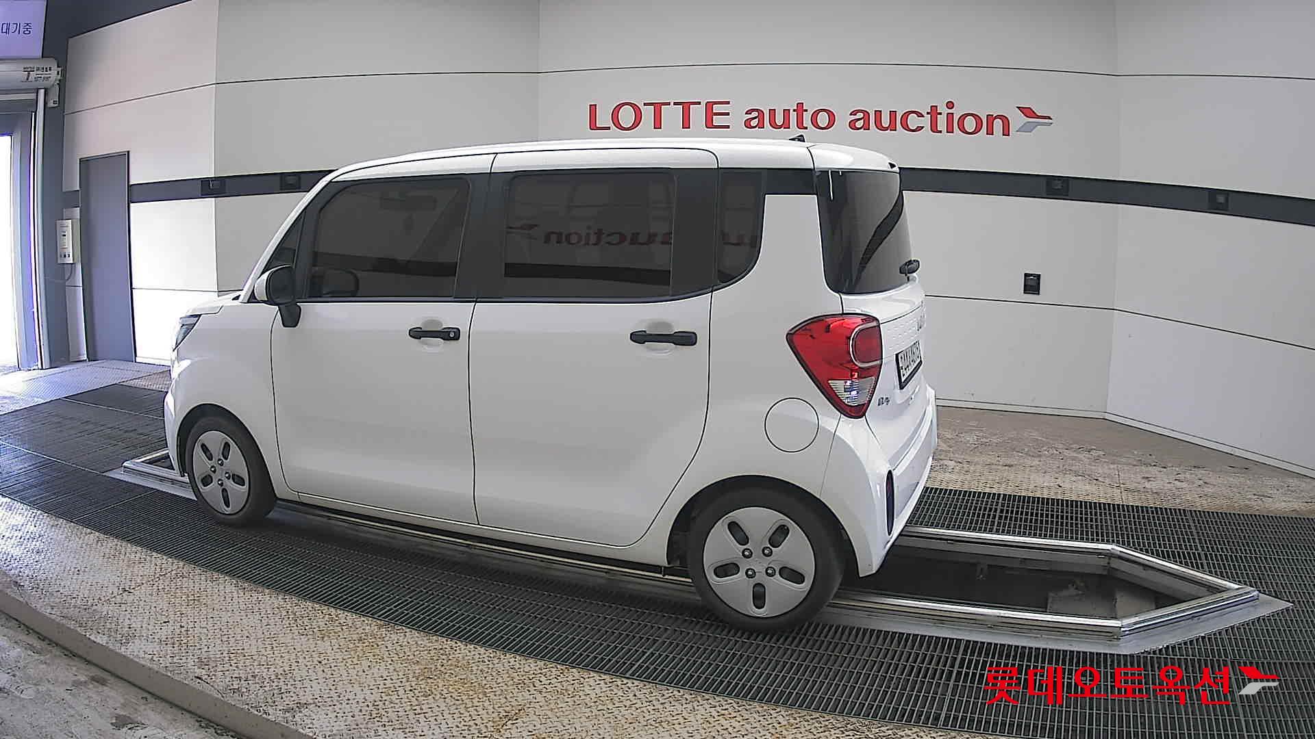 Kia Ray - 14