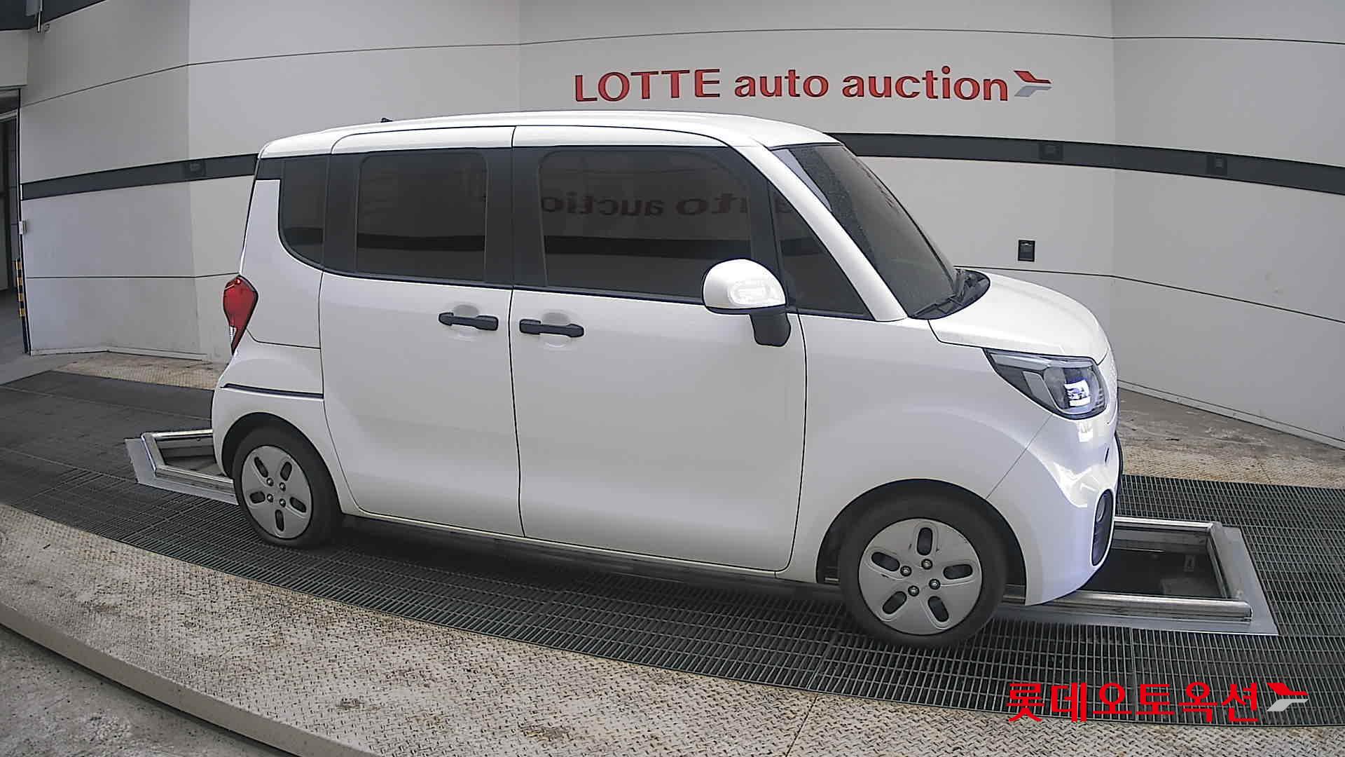 Kia Ray - 22