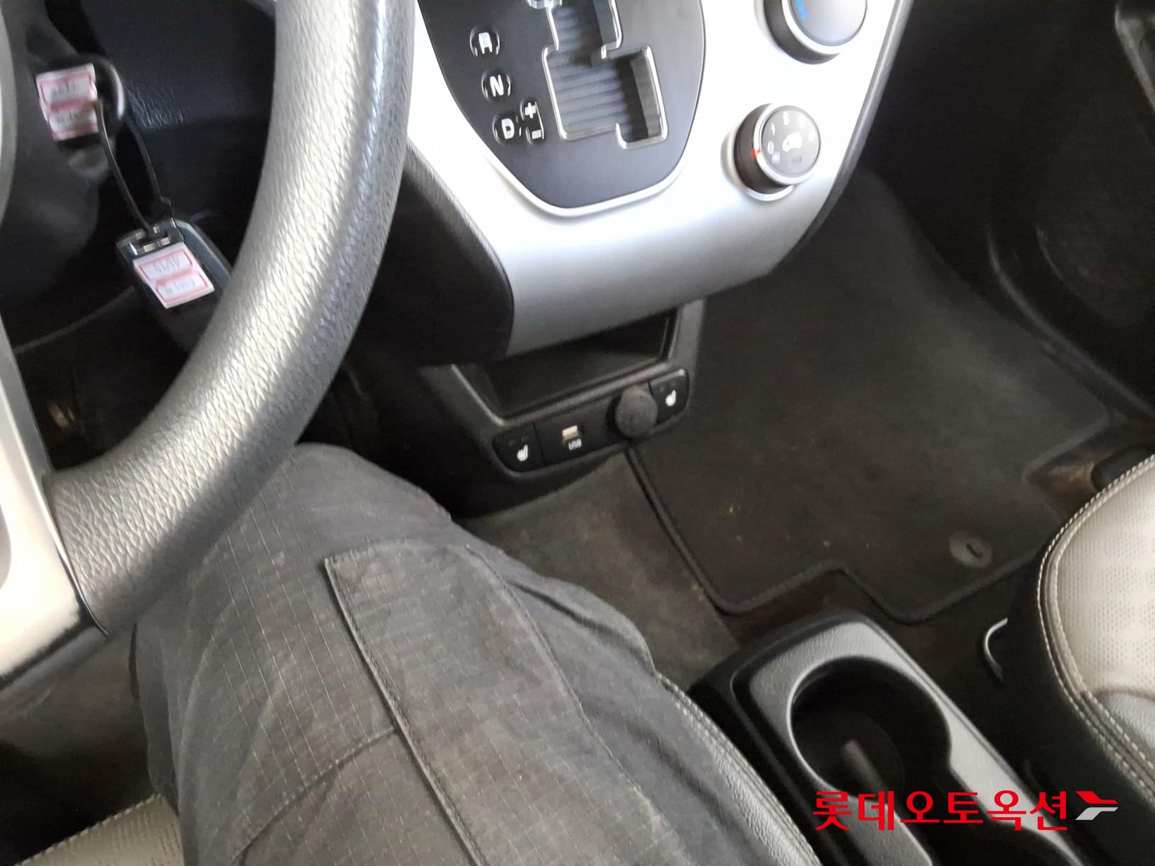 Kia Ray - 33