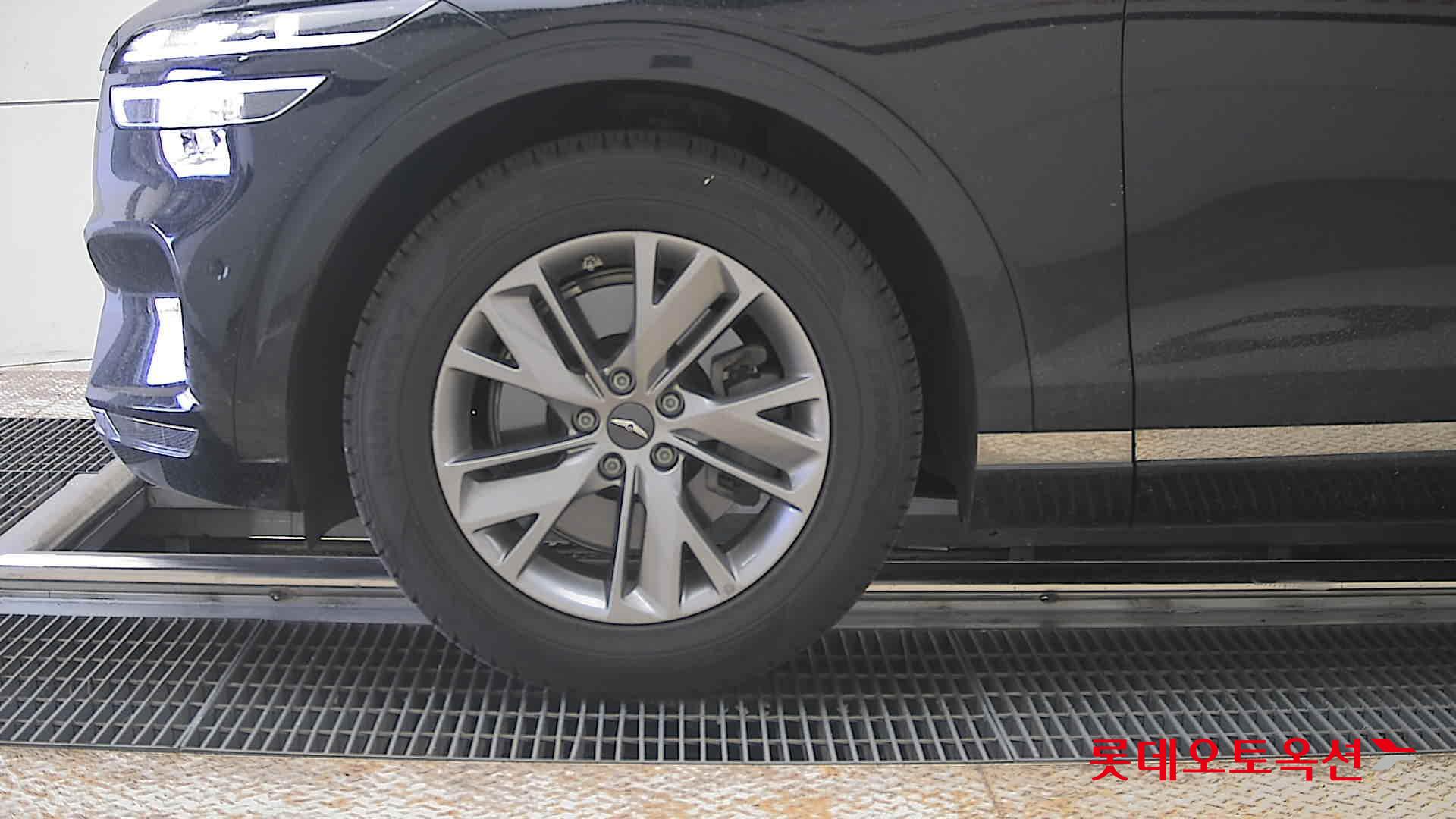 제네시스 GV70 - 25