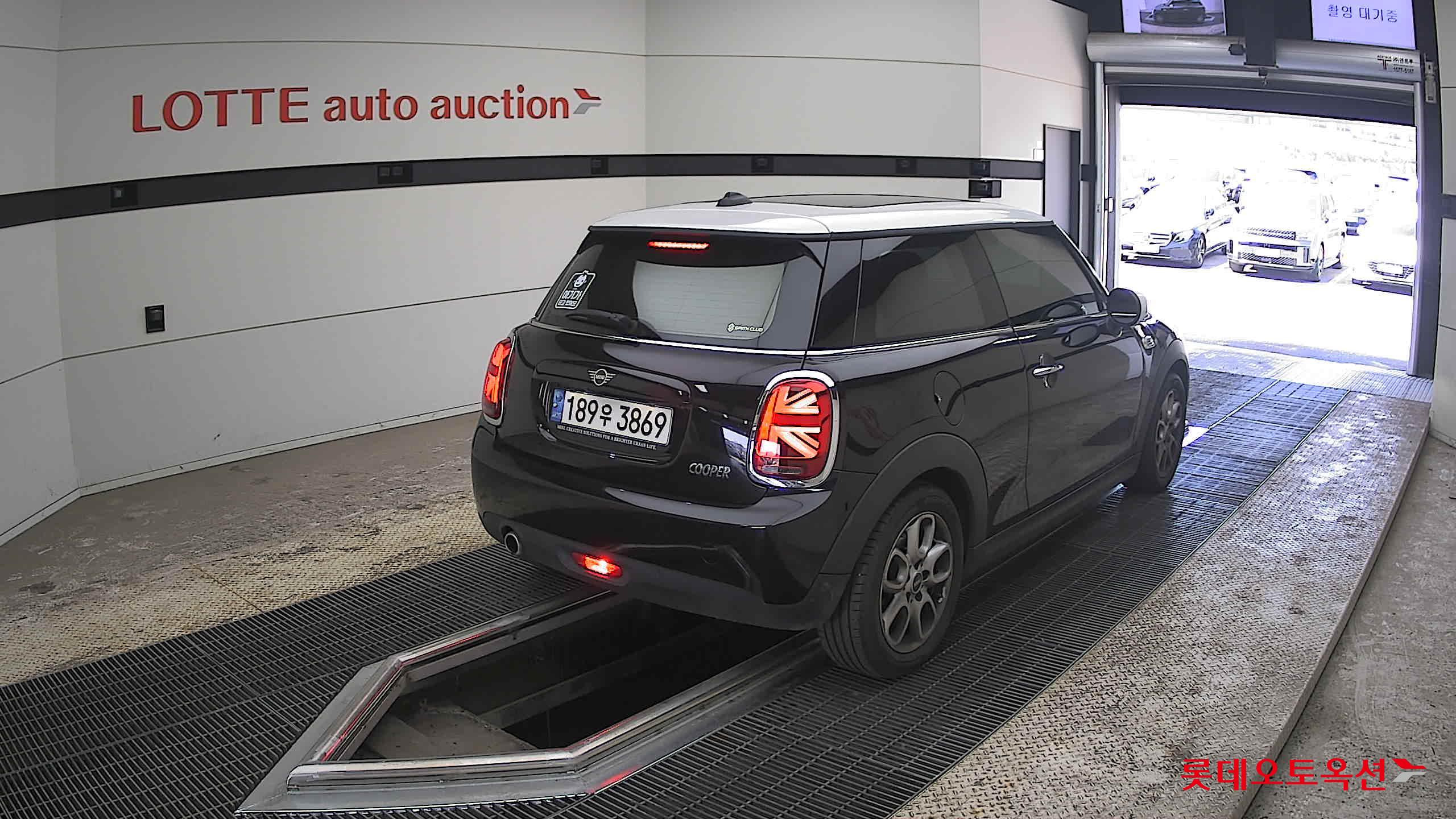BMW MINI - 5