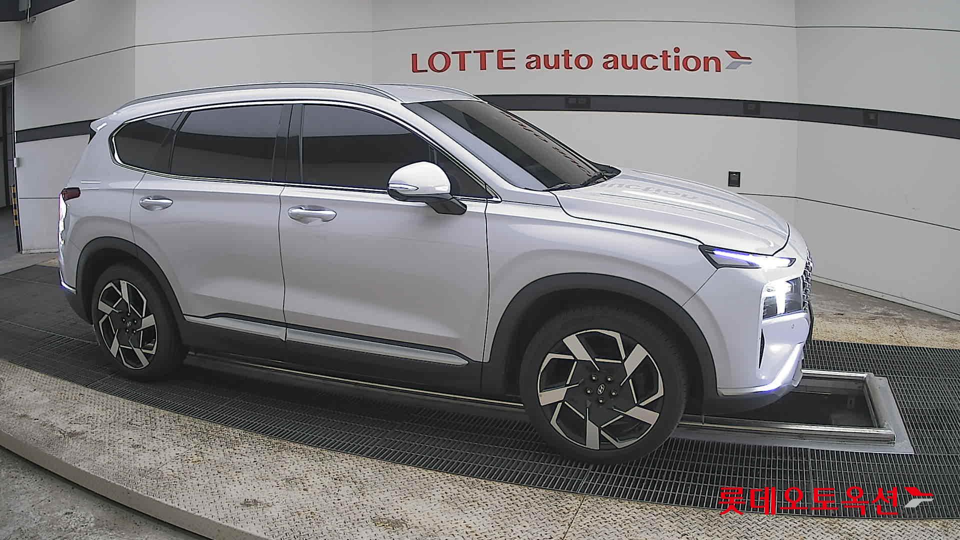 Hyundai Santa Fe 2021 - Image 22