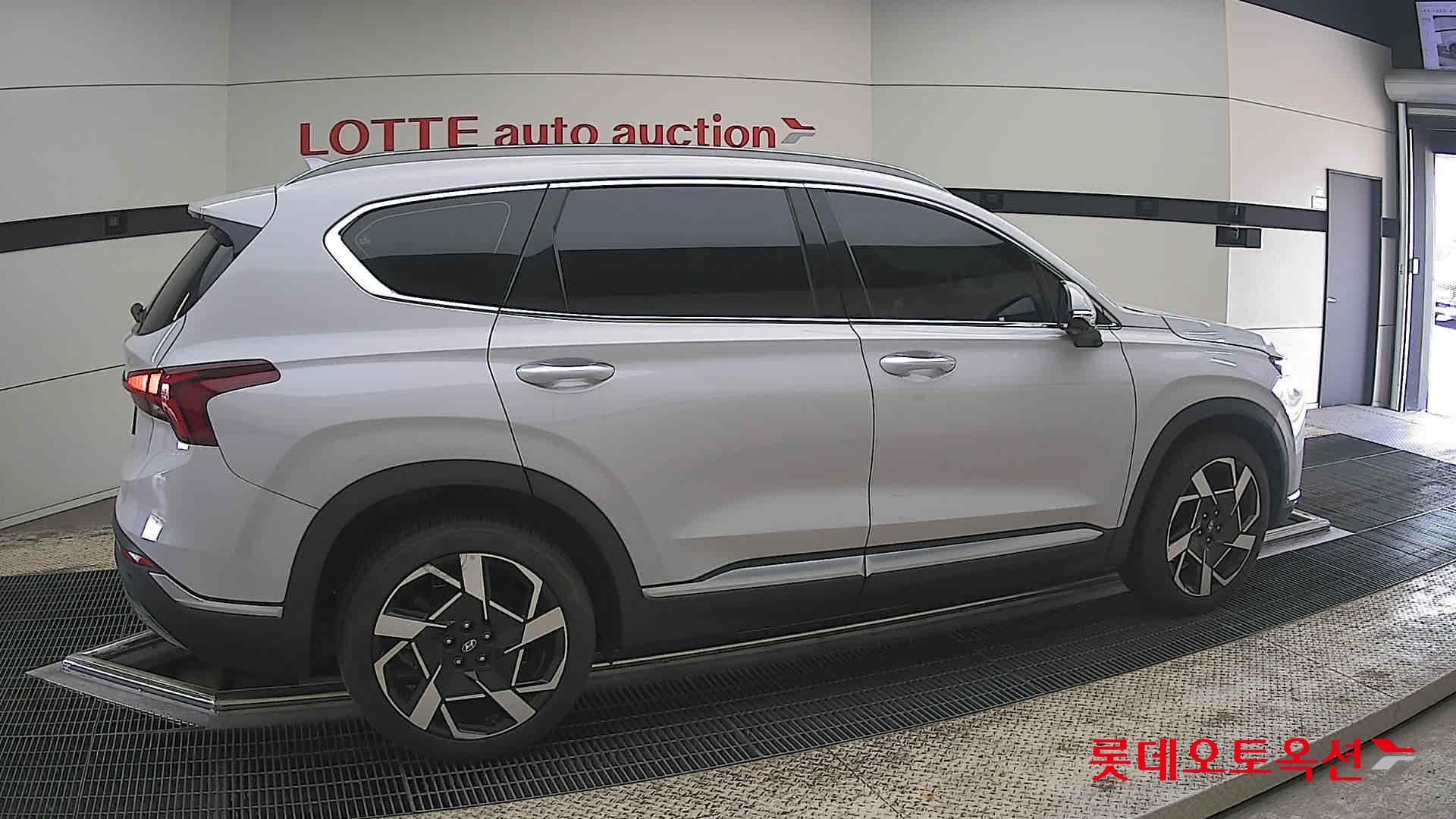 Hyundai Santa Fe 2021 - Image 20